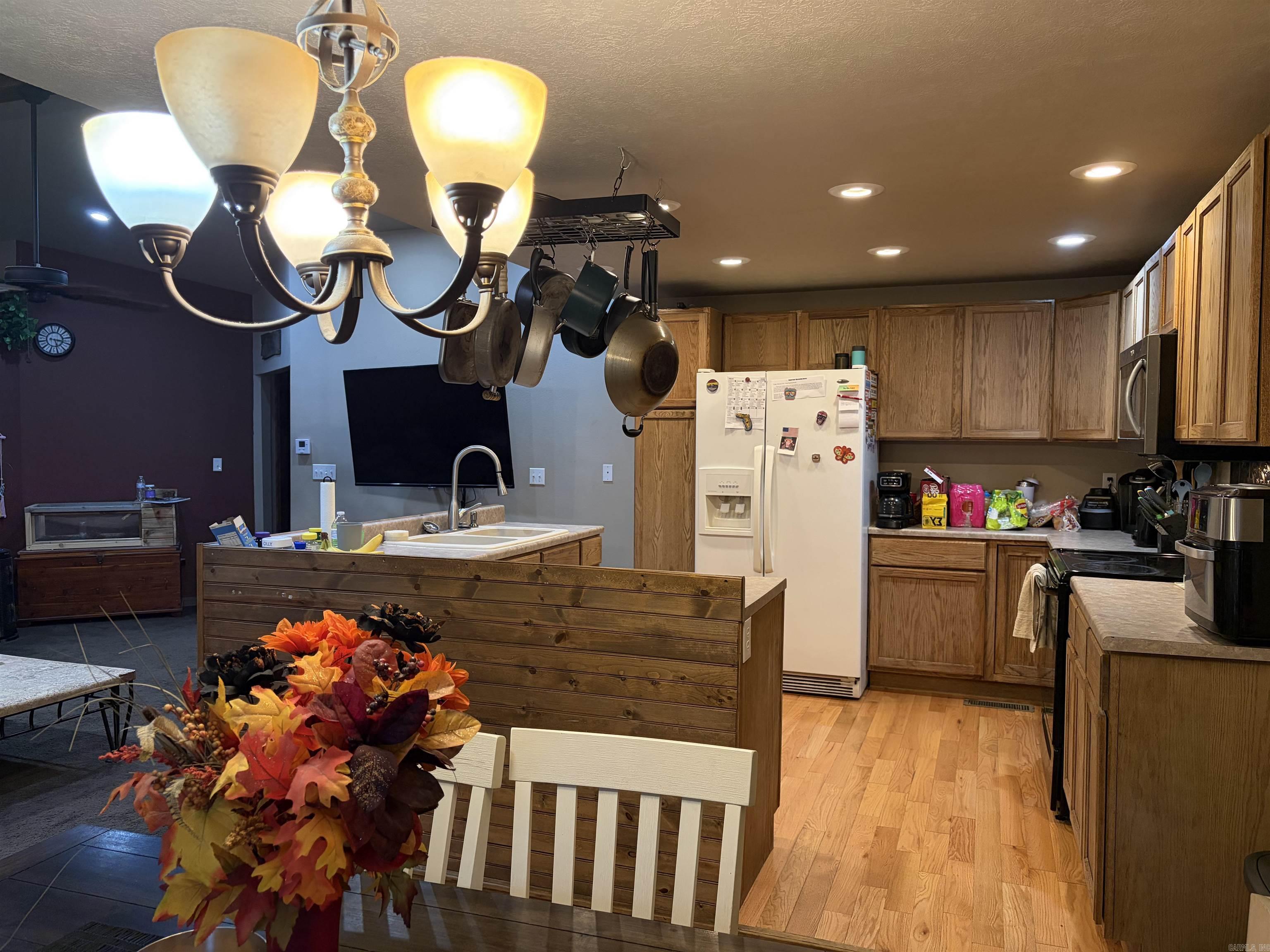 314 N Cedar St  Salem, AR