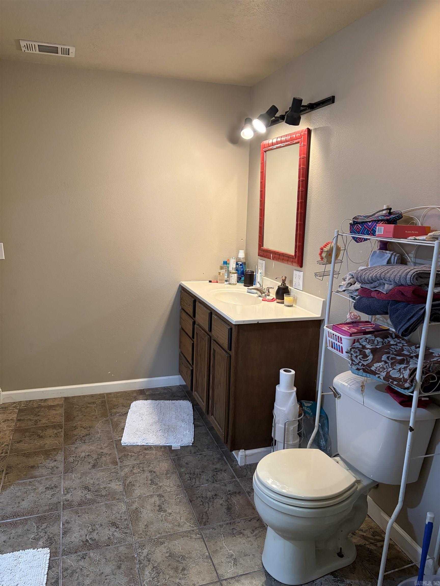 314 N Cedar St  Salem, AR