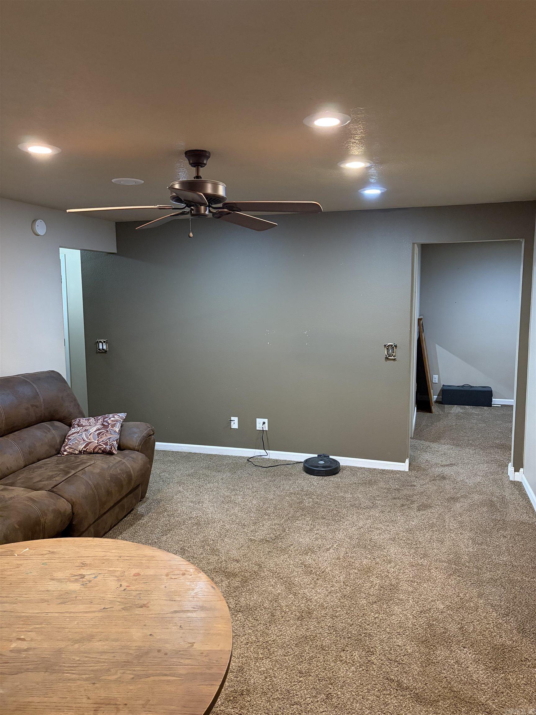 314 N Cedar St  Salem, AR