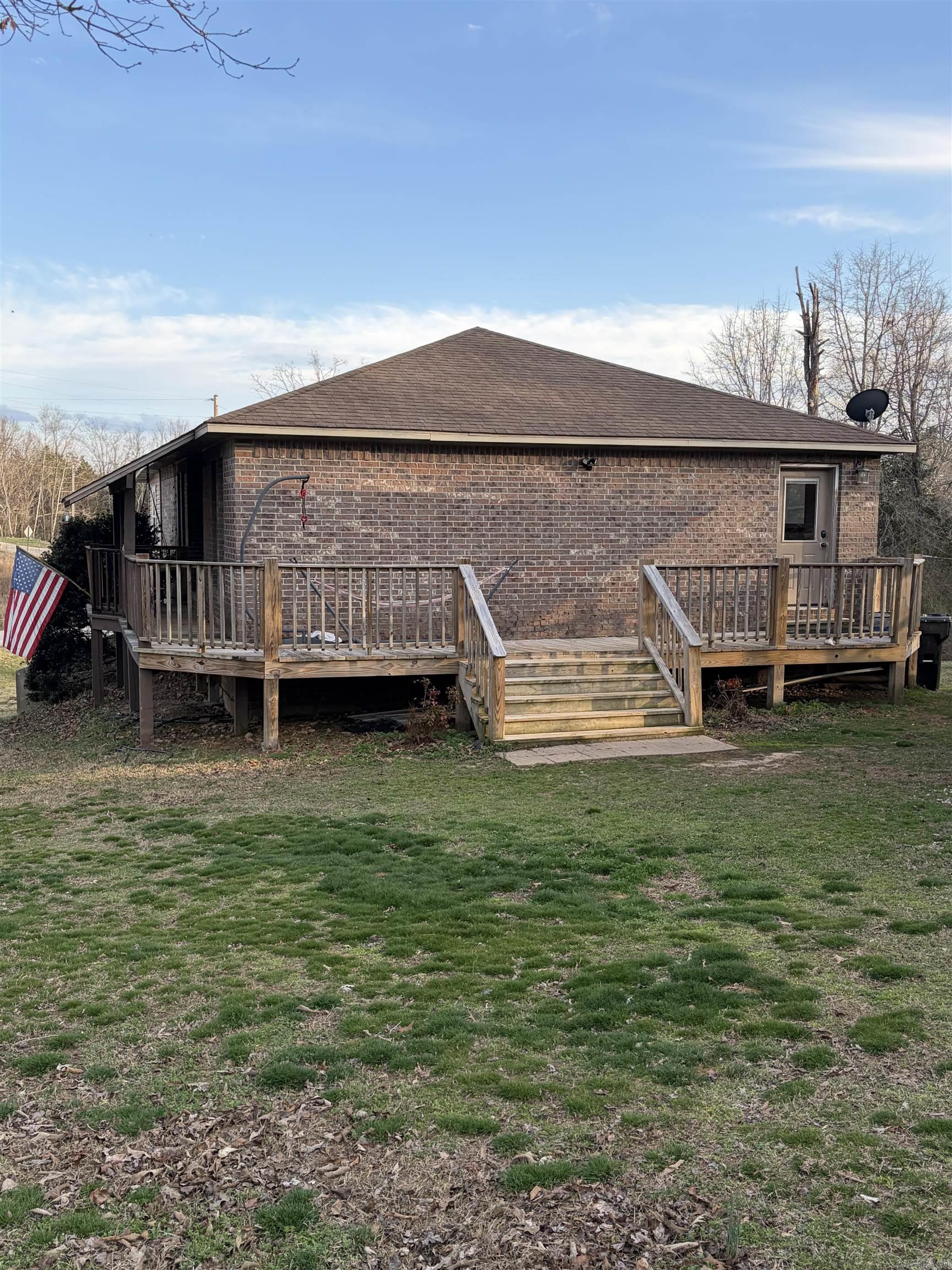 314 N Cedar St  Salem, AR