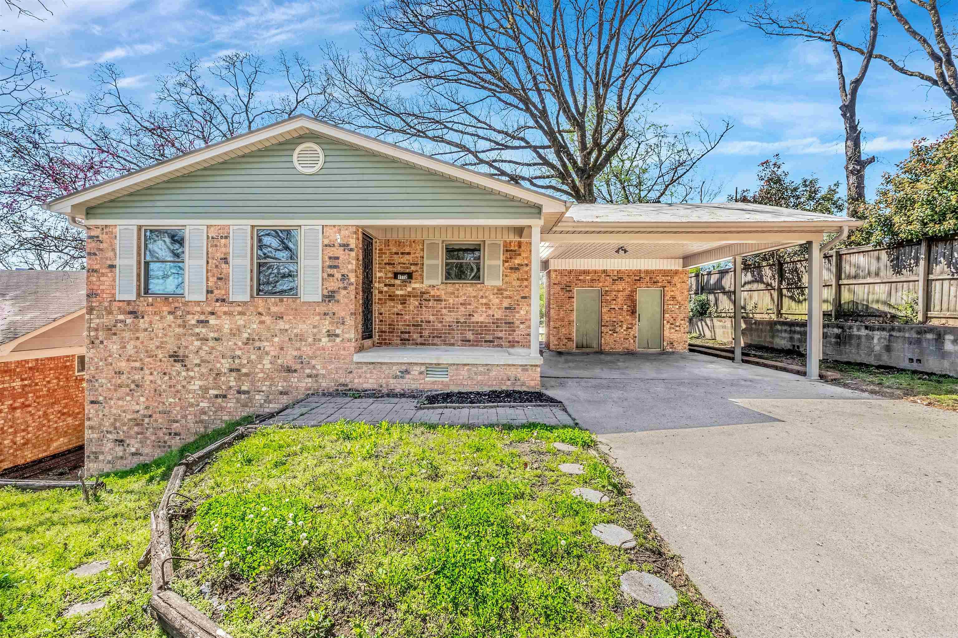 1112 N Hughes  Little Rock, AR