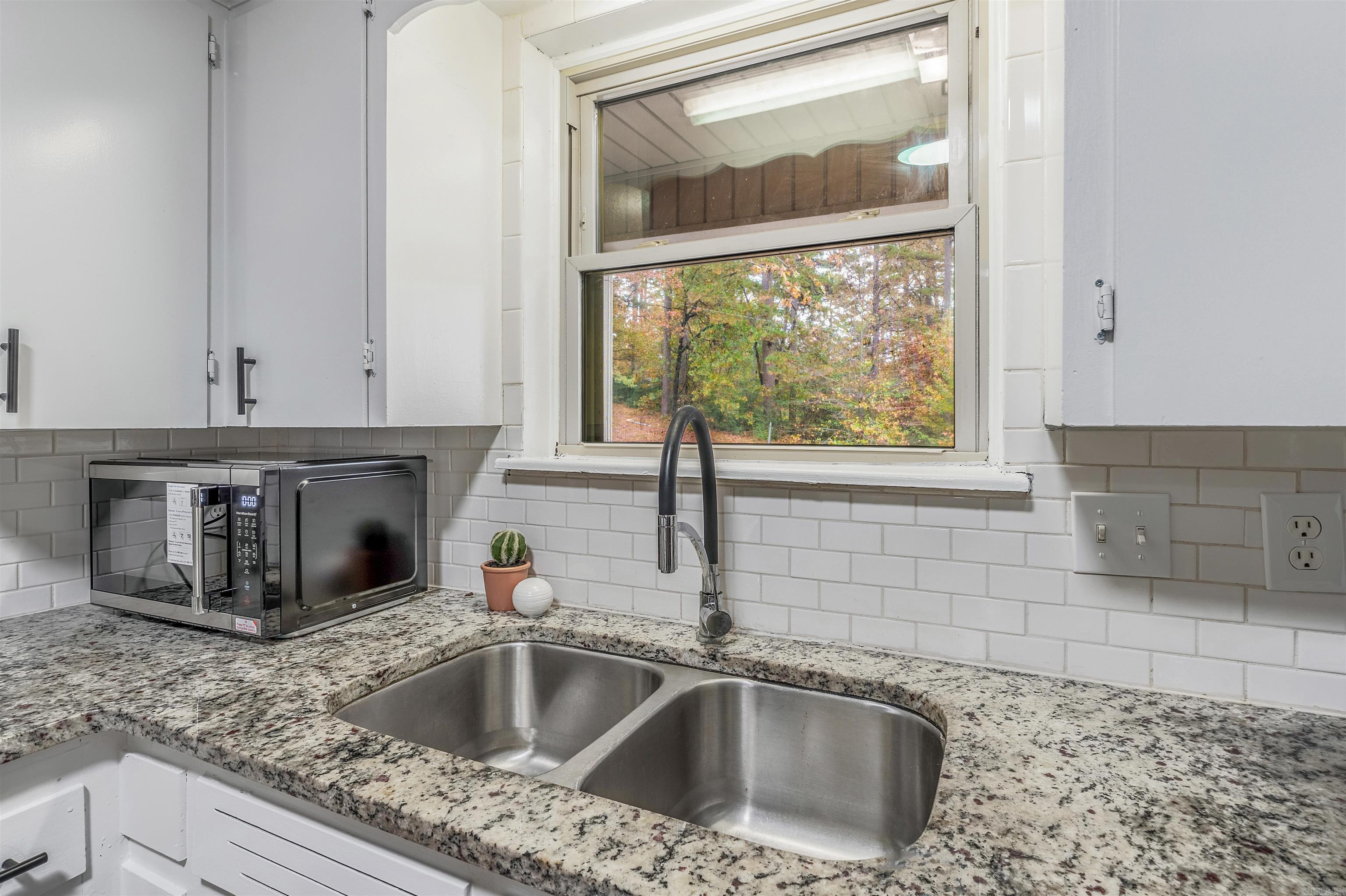 1112 N Hughes  Little Rock, AR