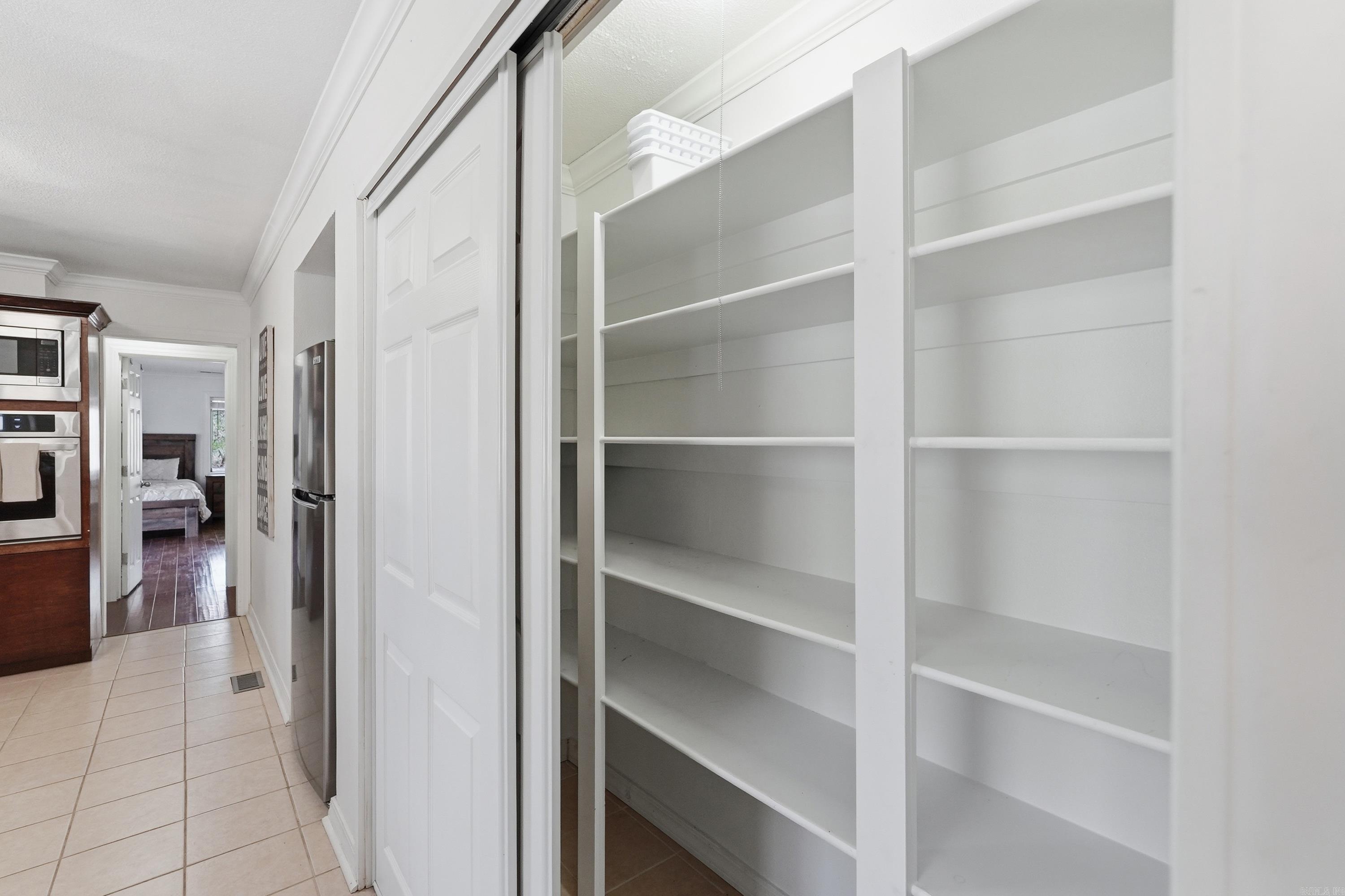 240 Pine Knot  Fairfield Bay, AR