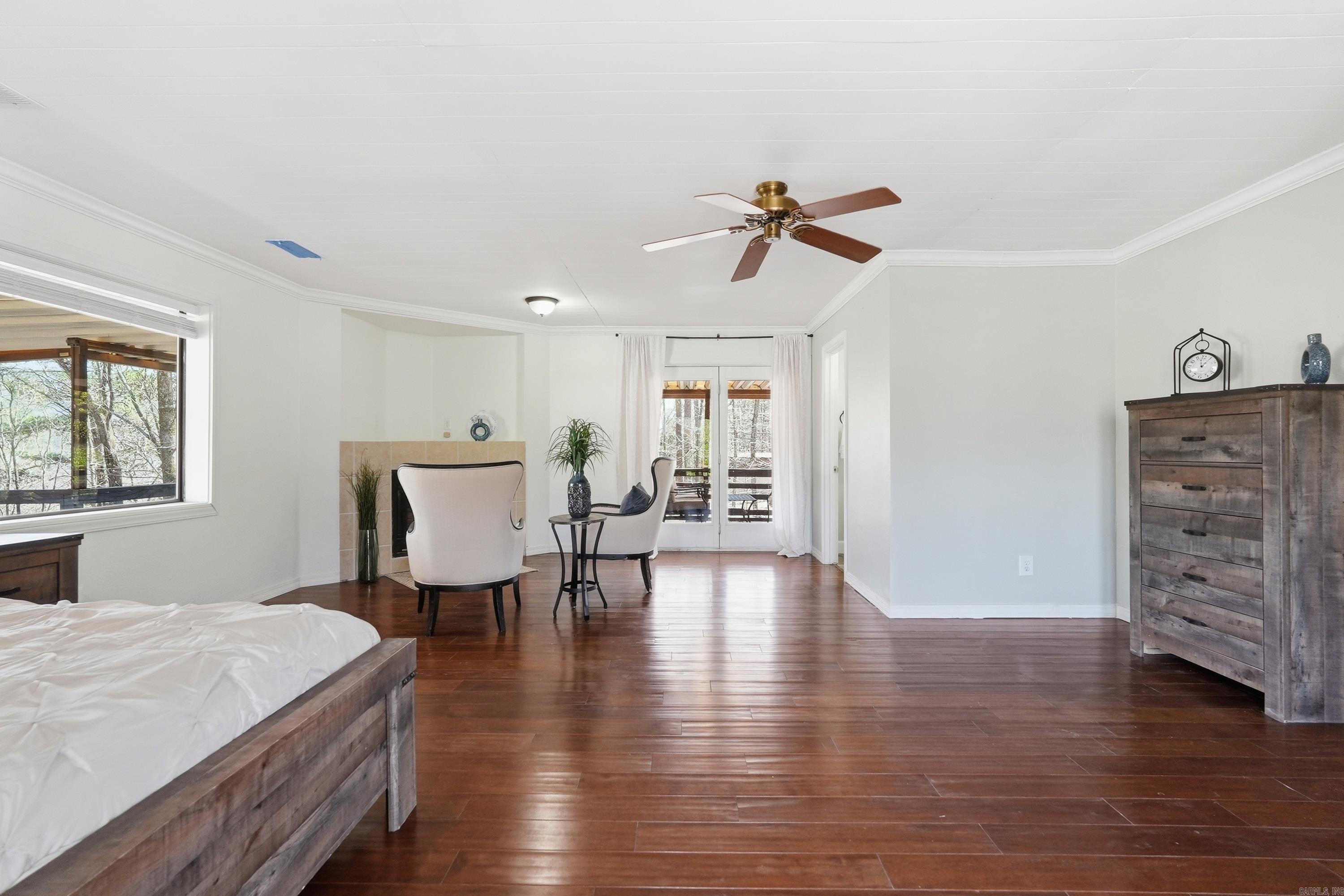 240 Pine Knot  Fairfield Bay, AR