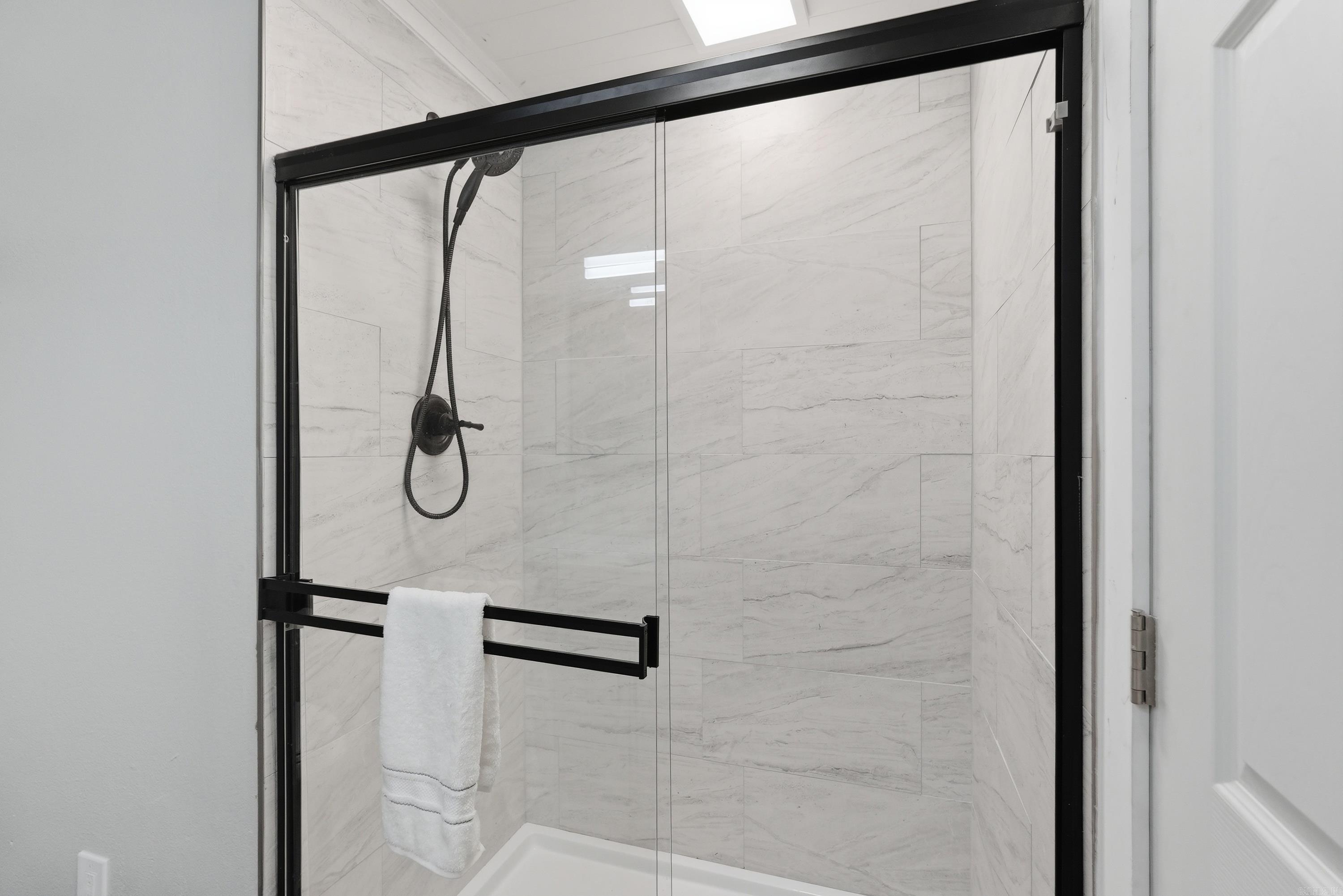 240 Pine Knot  Fairfield Bay, AR