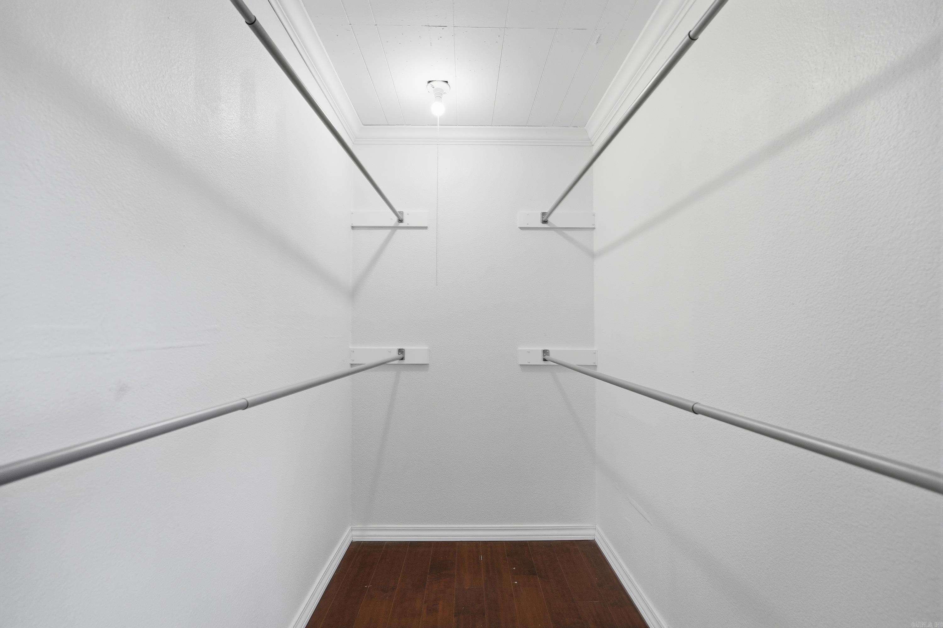 240 Pine Knot  Fairfield Bay, AR