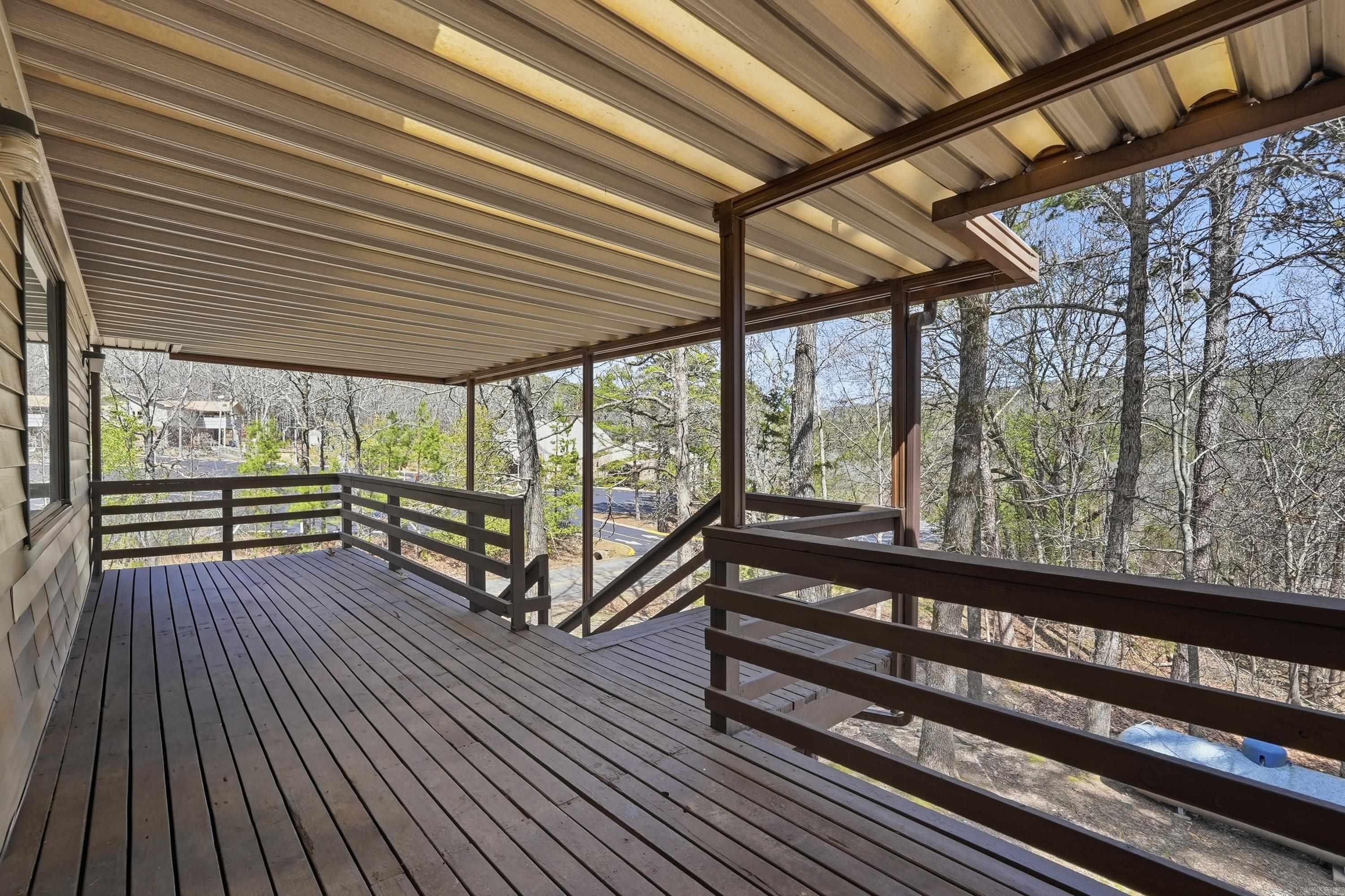 240 Pine Knot  Fairfield Bay, AR