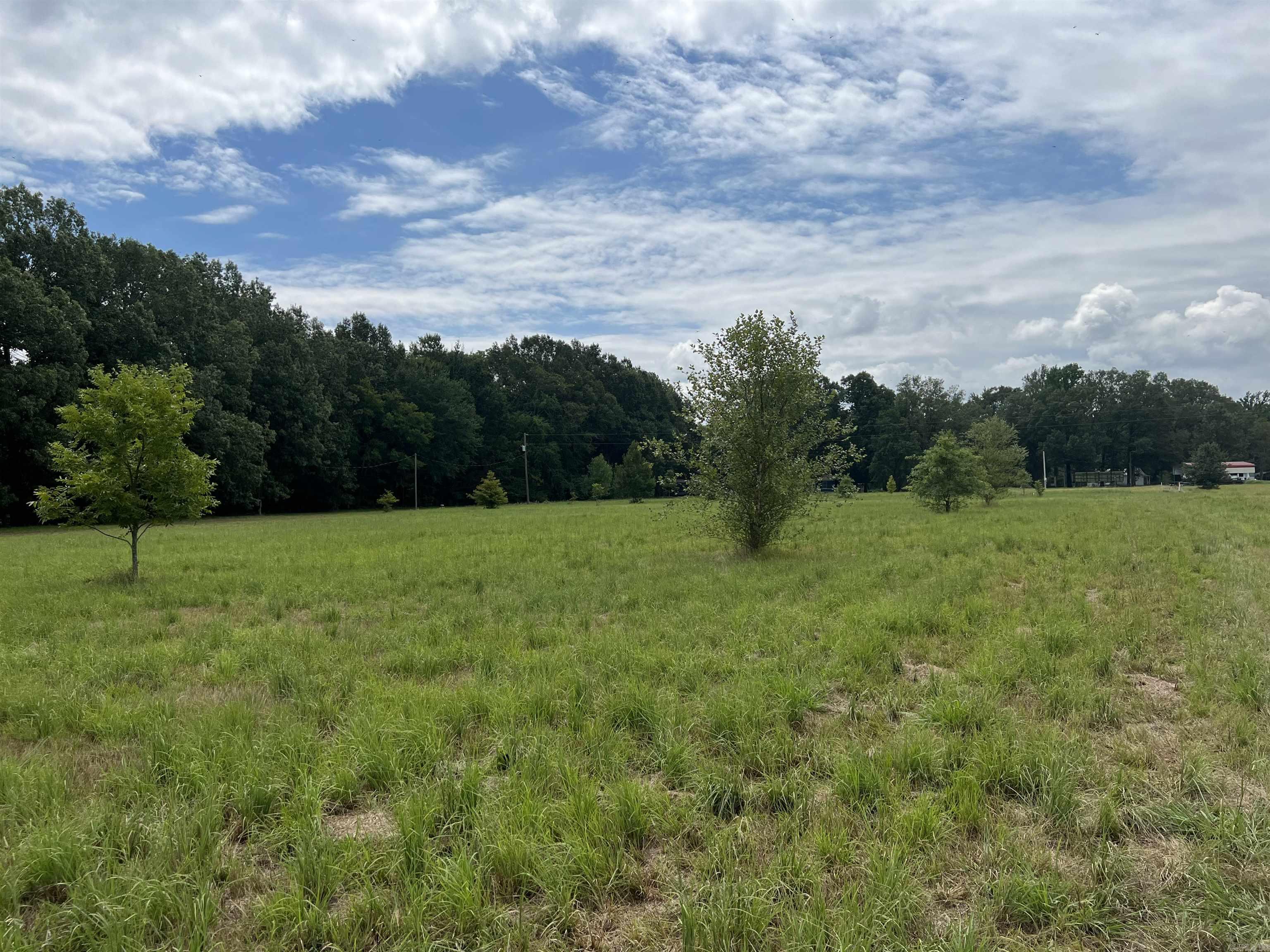 2472 N Hwy 31 N Highway