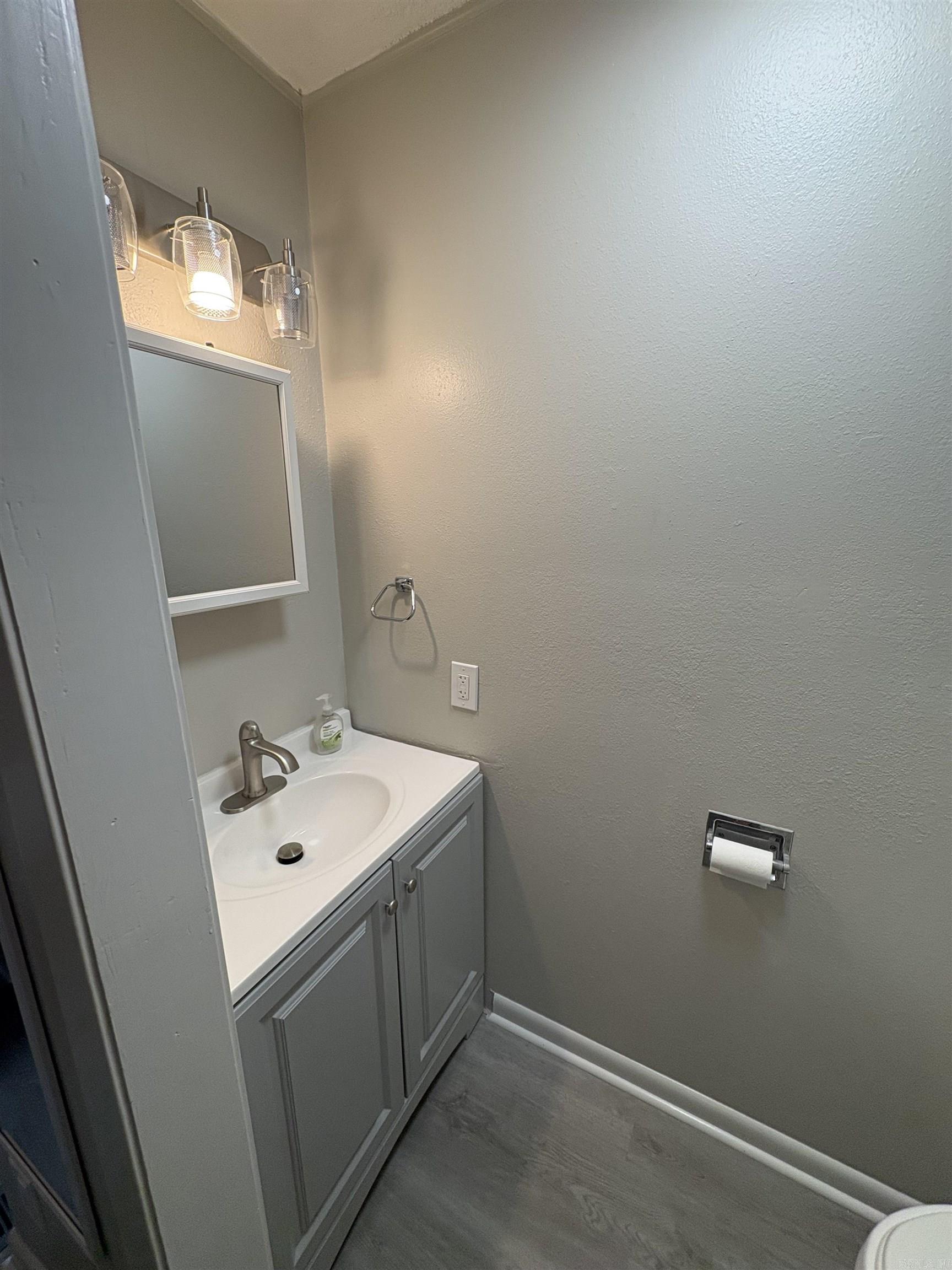 100 Keith Allen  Cave City, AR