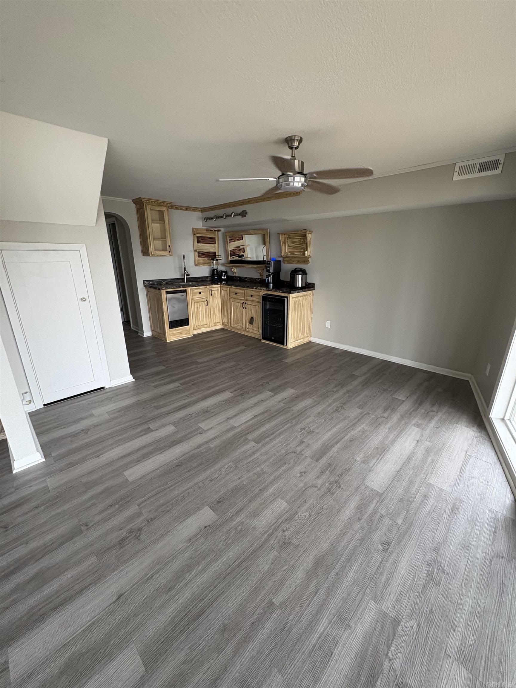 100 Keith Allen  Cave City, AR