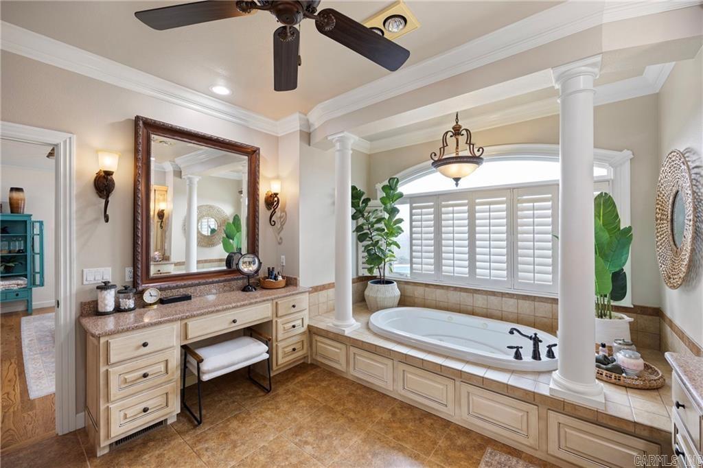 788 Cliff  Russellville, AR