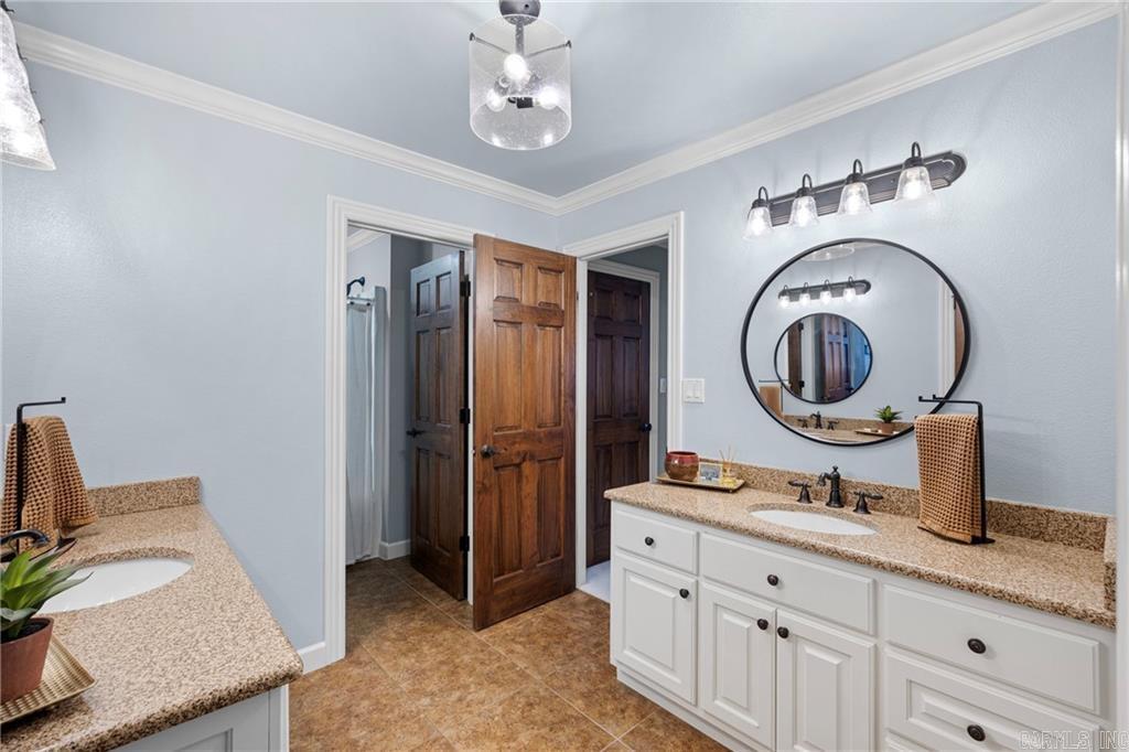 788 Cliff  Russellville, AR