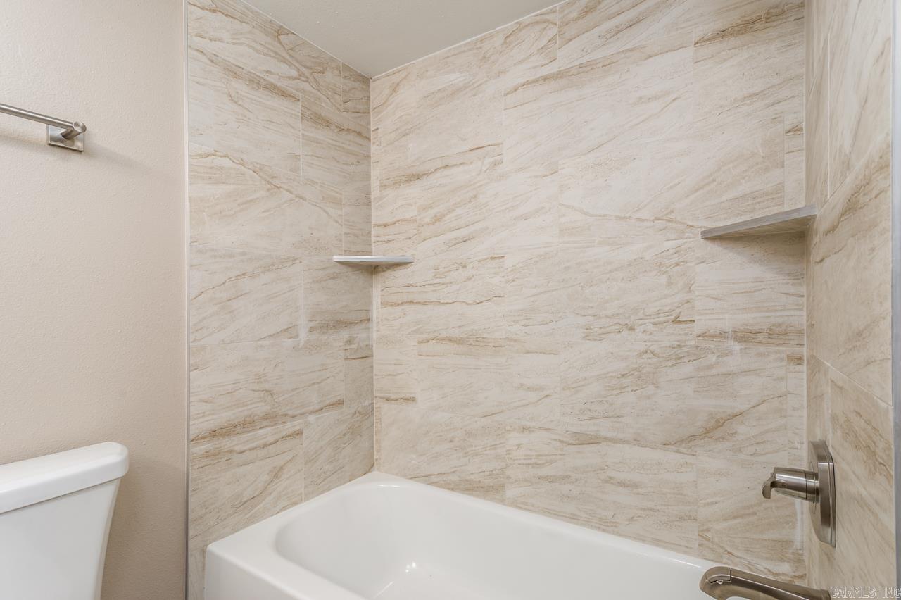 111 Oyster Bay Overlook  Hot Springs, AR