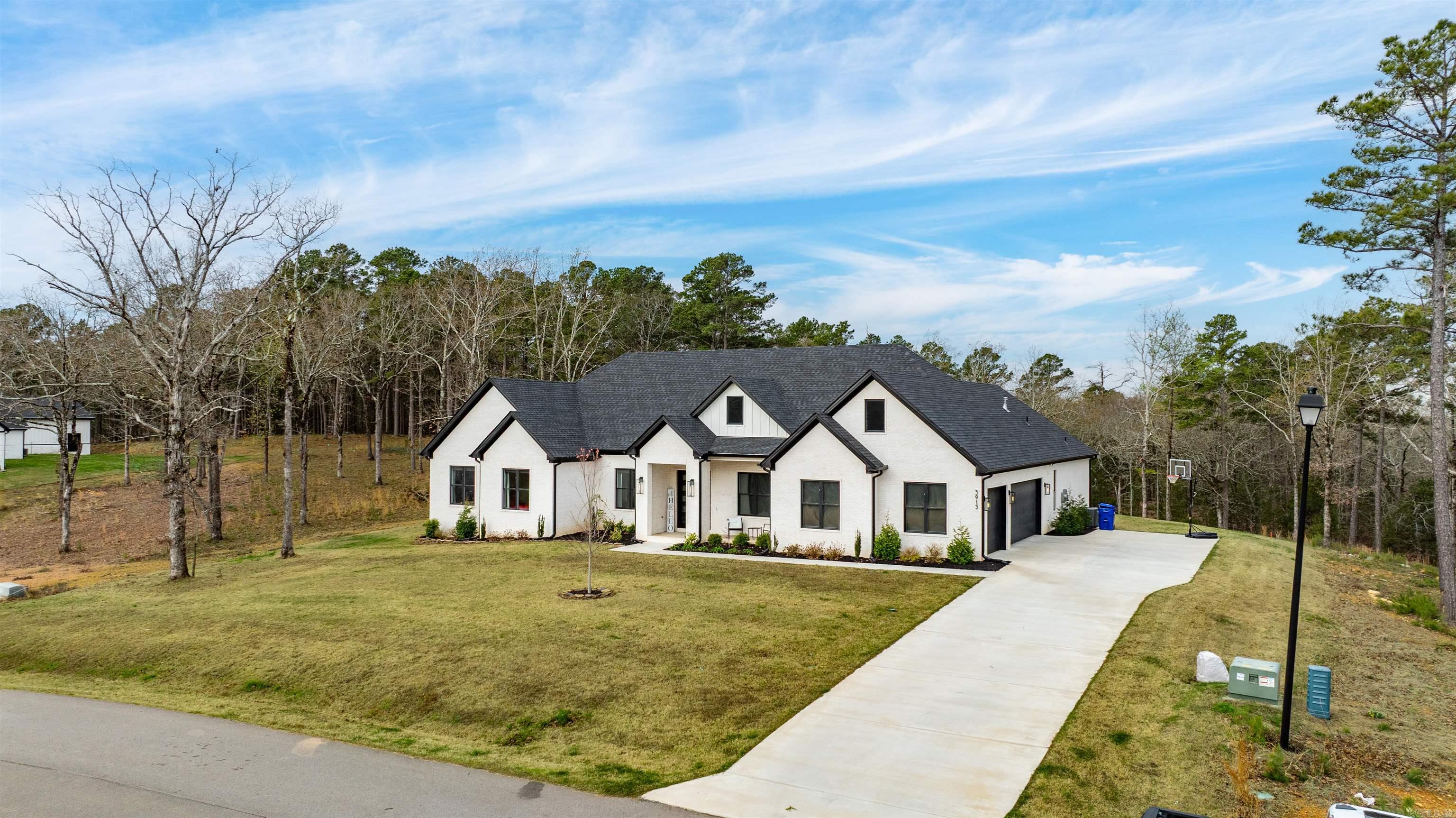 3915 Orchard  Conway, AR