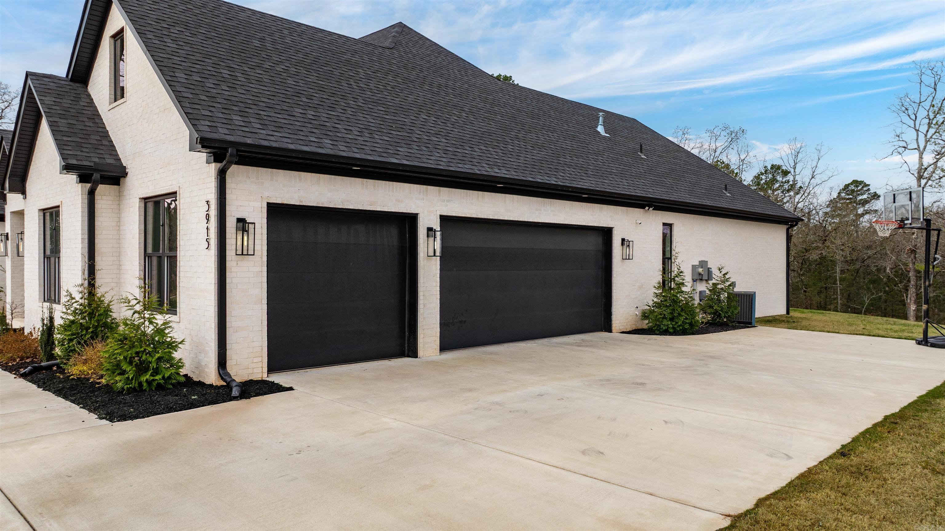 3915 Orchard  Conway, AR