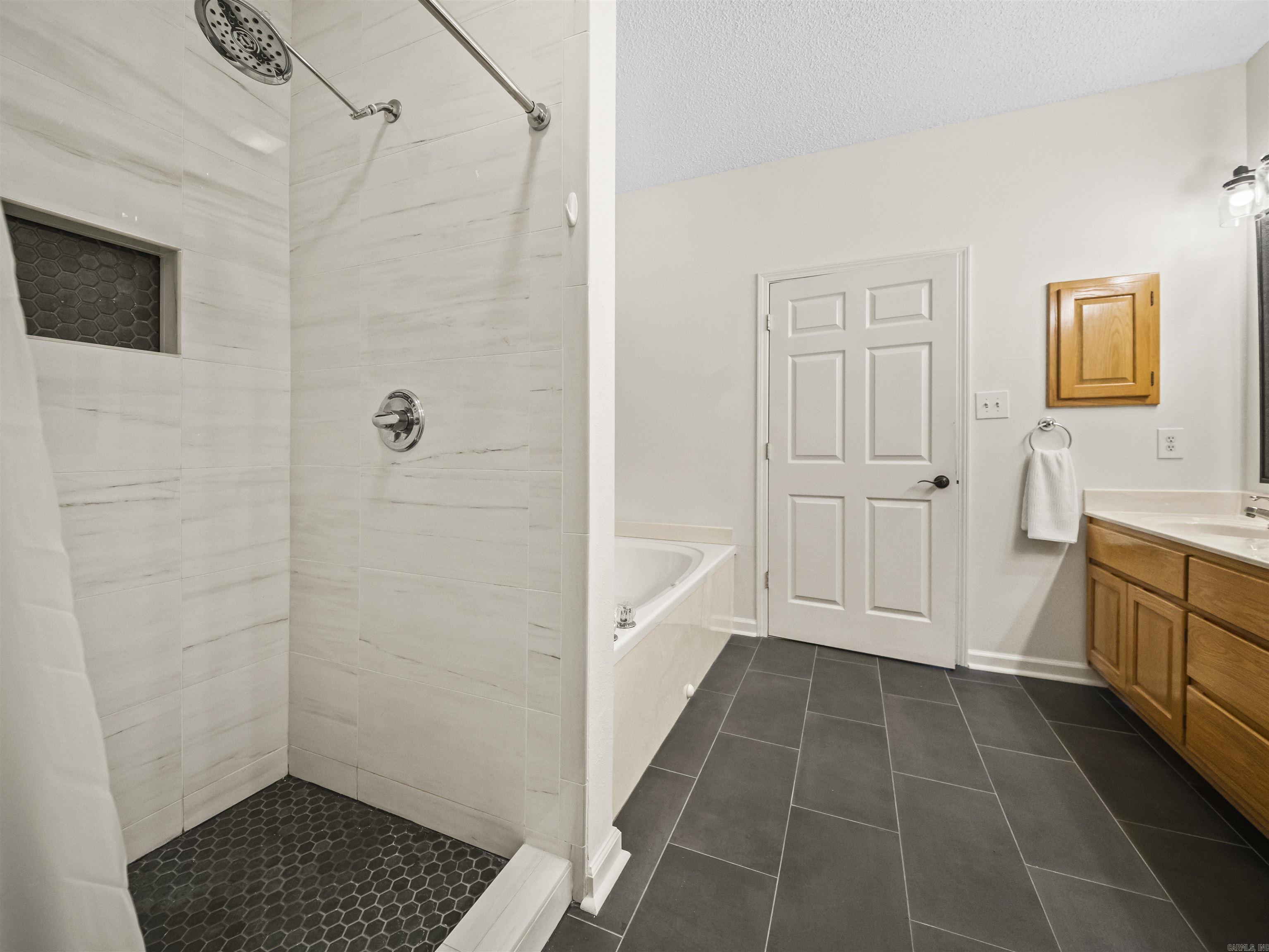 14 Tiburon Way  Hot Springs, AR