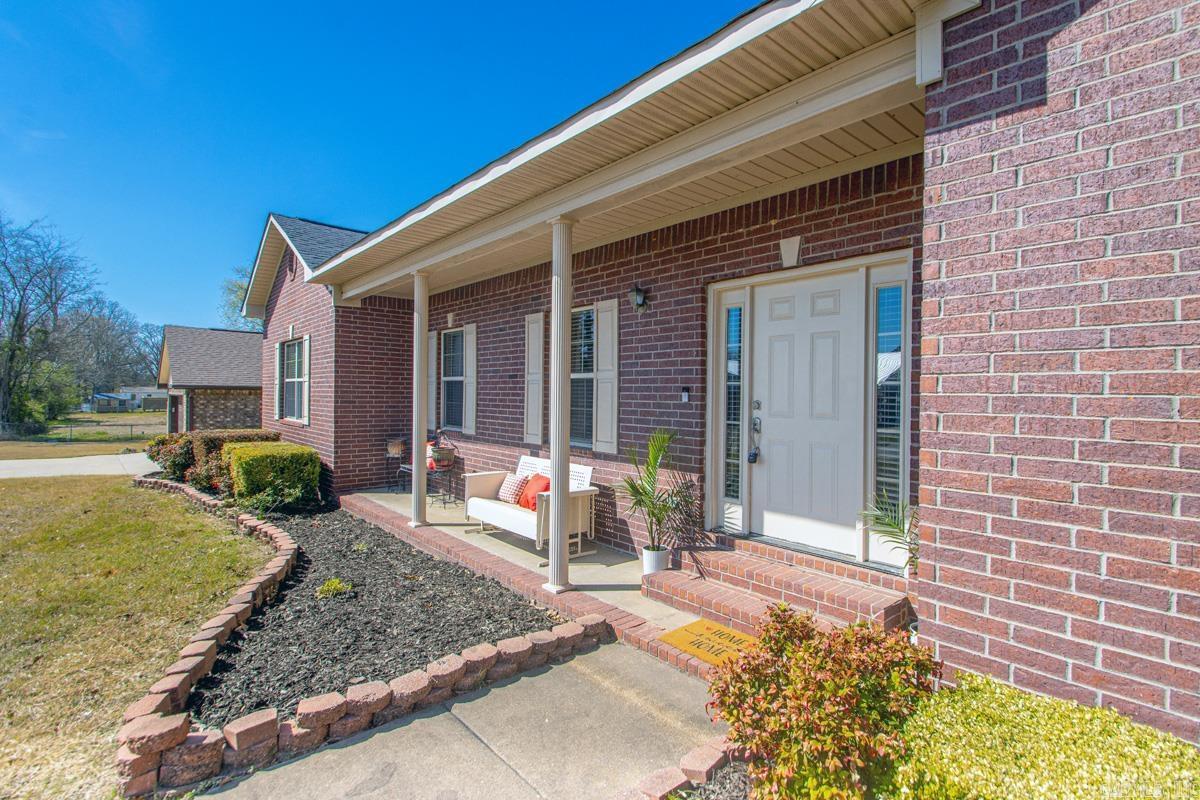 1710 Royal Oaks  Malvern, AR