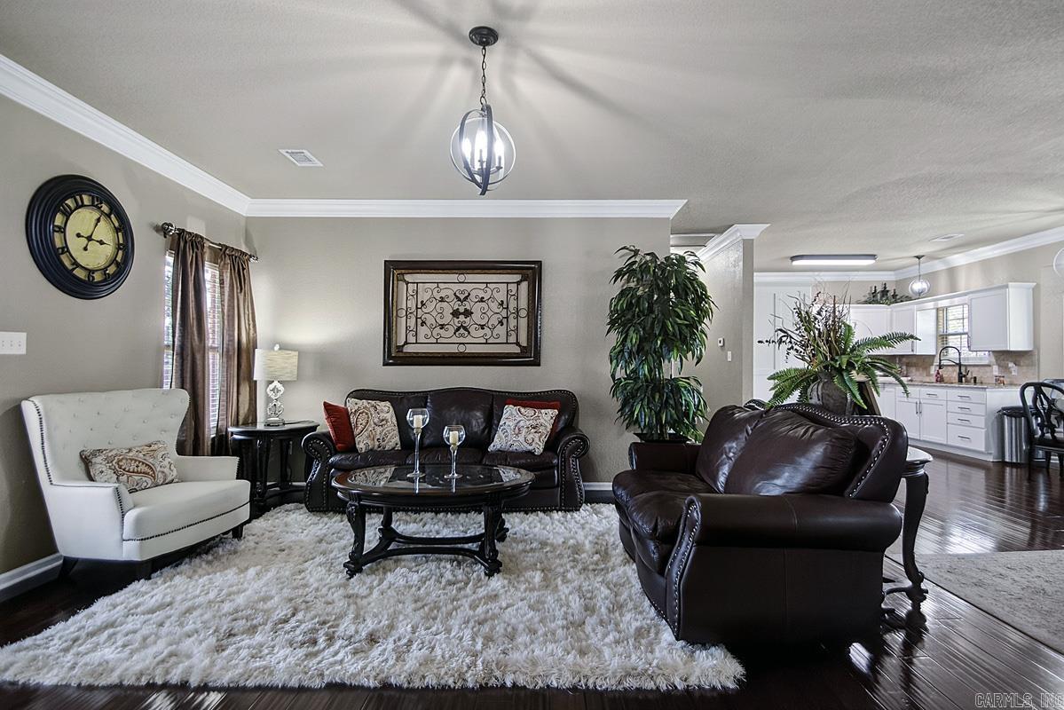 1710 Royal Oaks  Malvern, AR