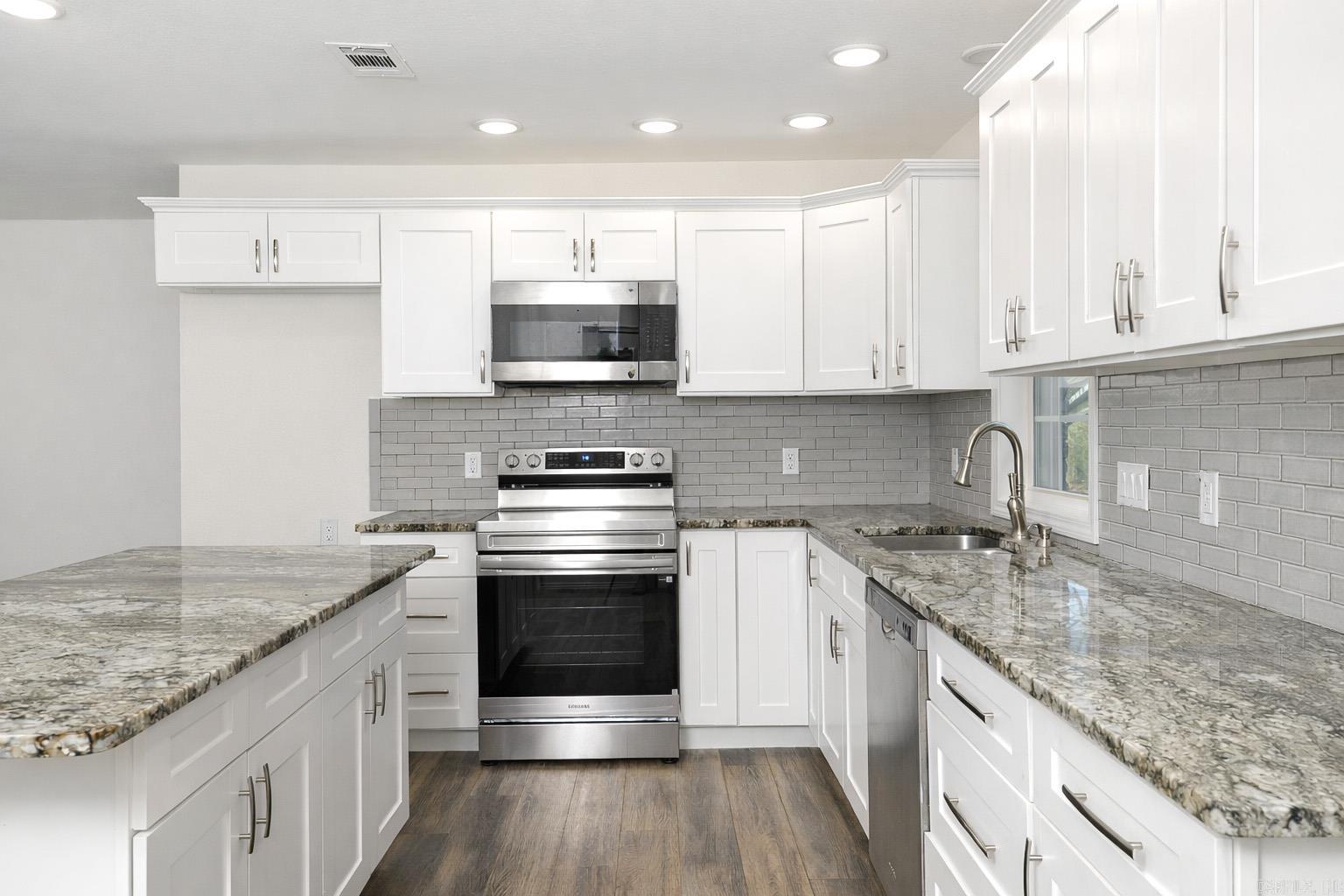 1100 Blue Acres  White Hall, AR