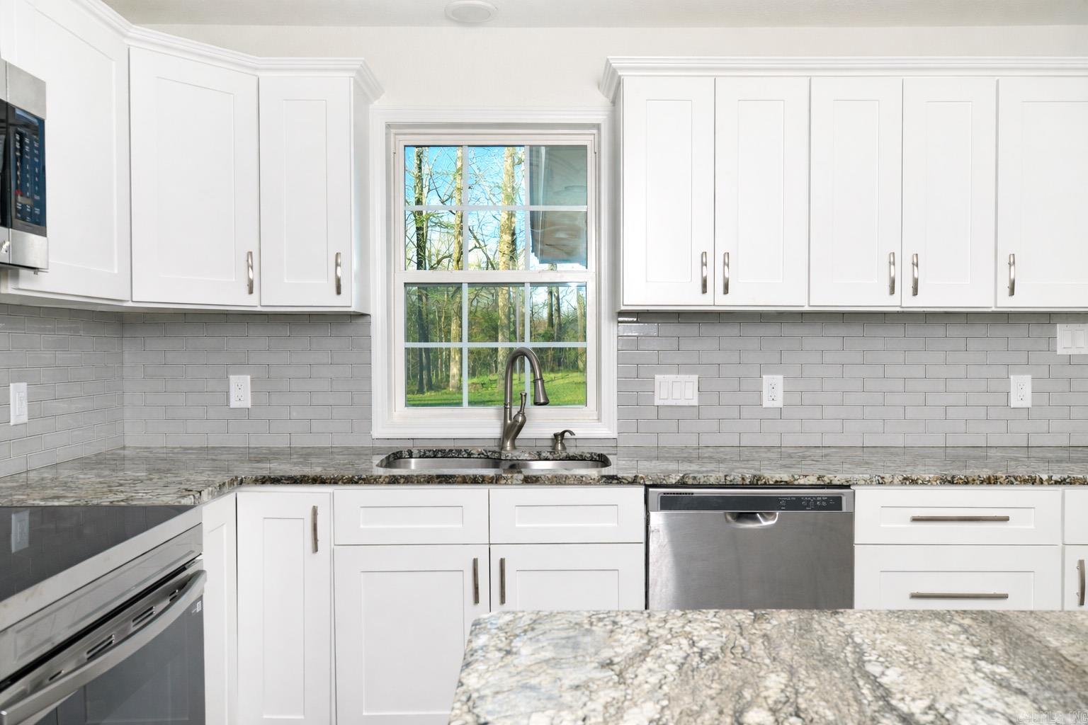 1100 Blue Acres  White Hall, AR