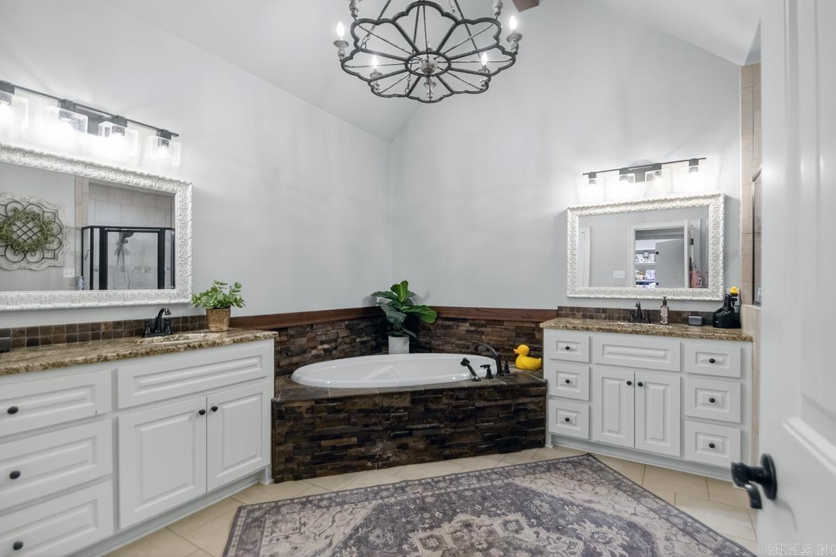 9017 Naples  Benton, AR