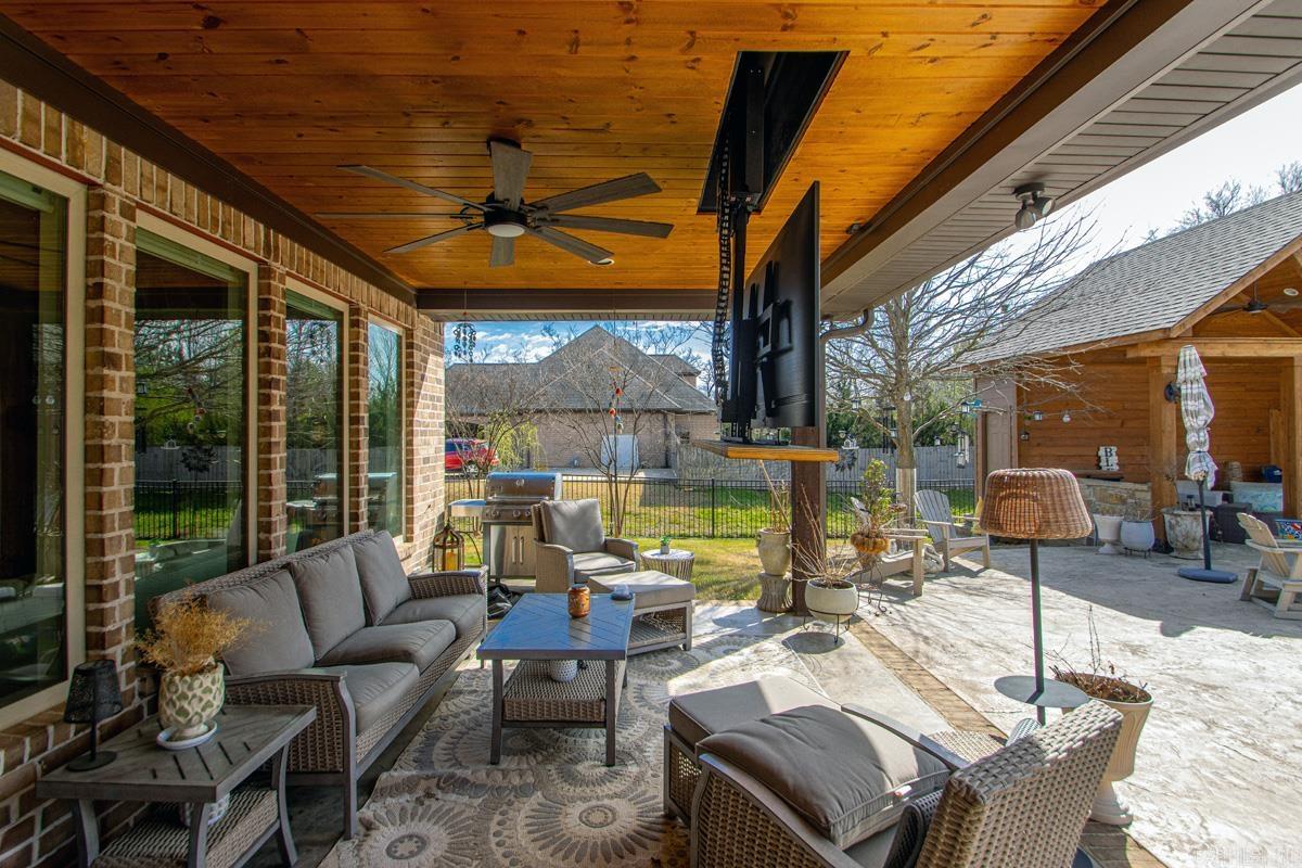 9017 Naples  Benton, AR