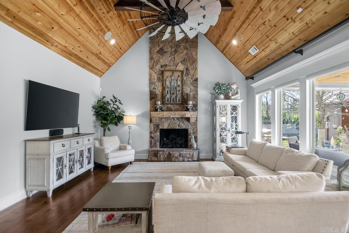 9017 Naples  Benton, AR