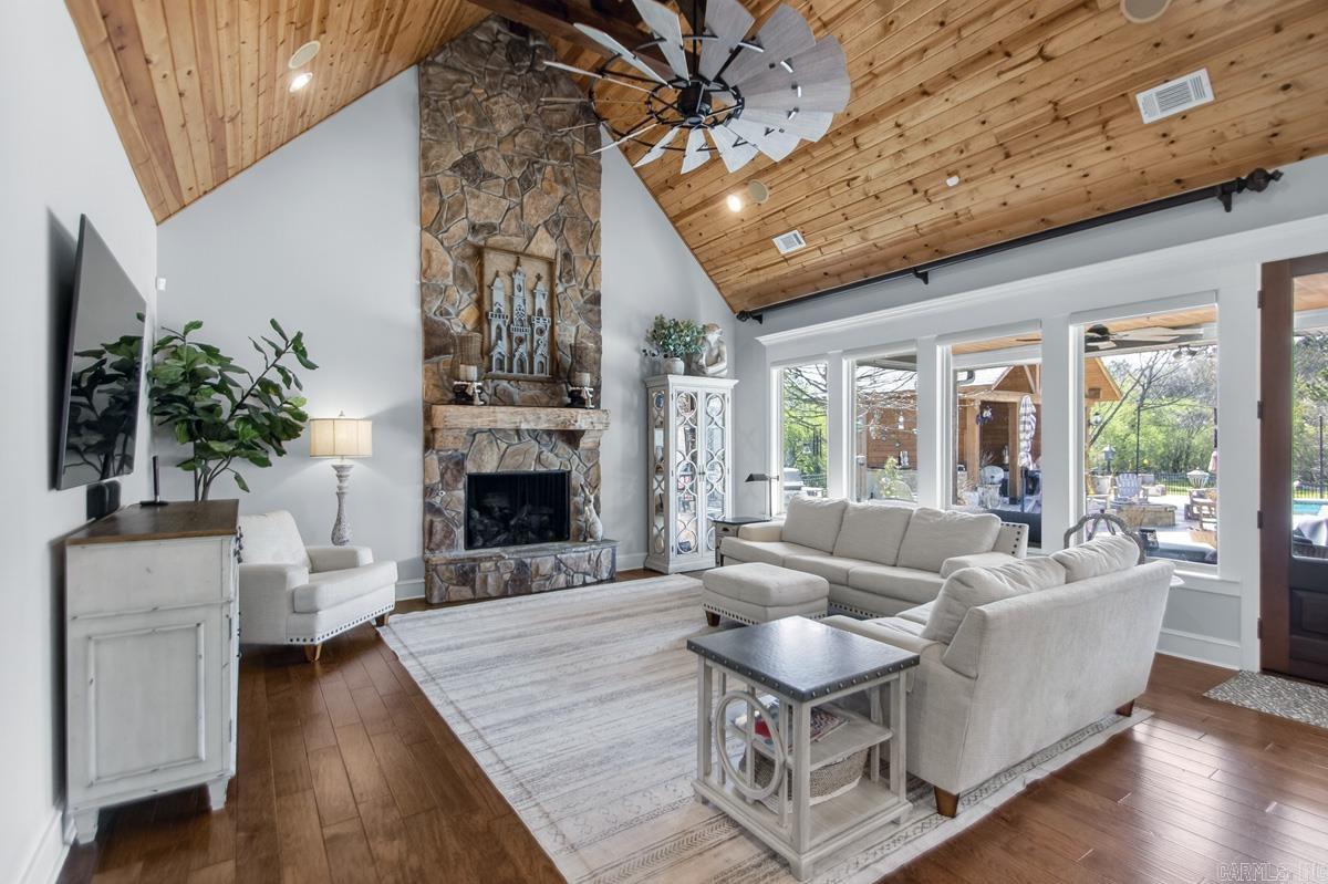 9017 Naples  Benton, AR