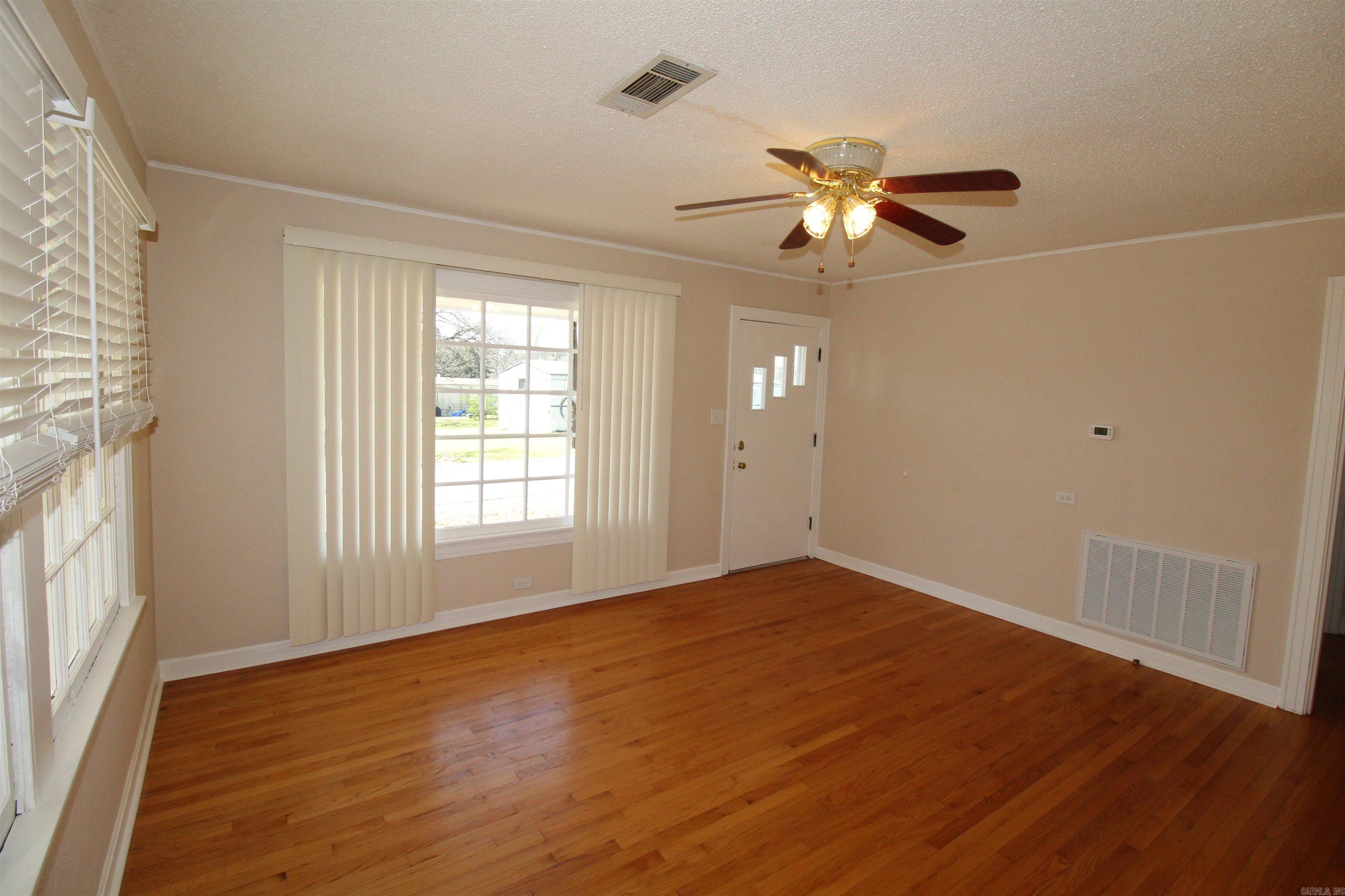 404 E Gum  Sheridan, AR