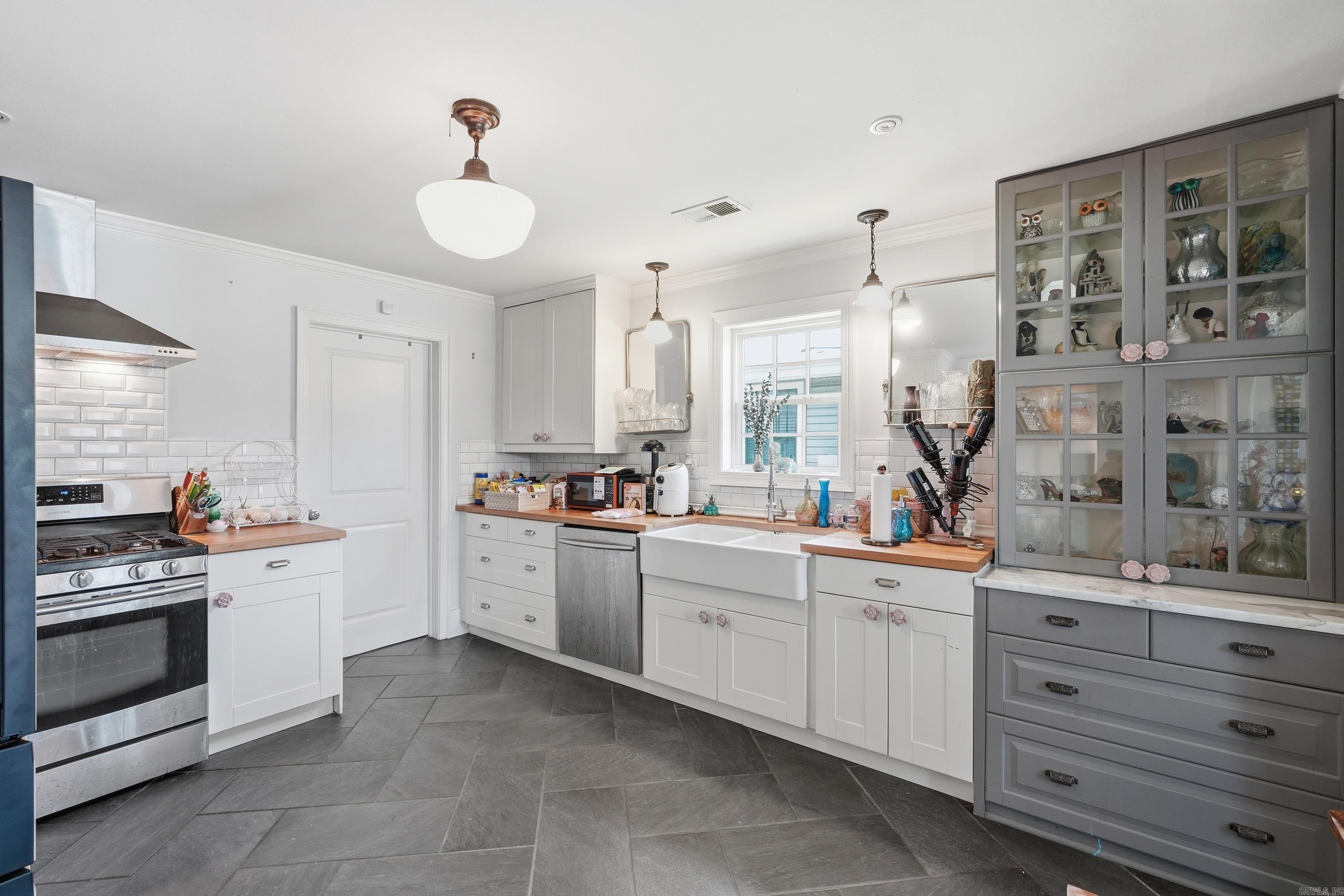 614 E 17th  Little Rock, AR