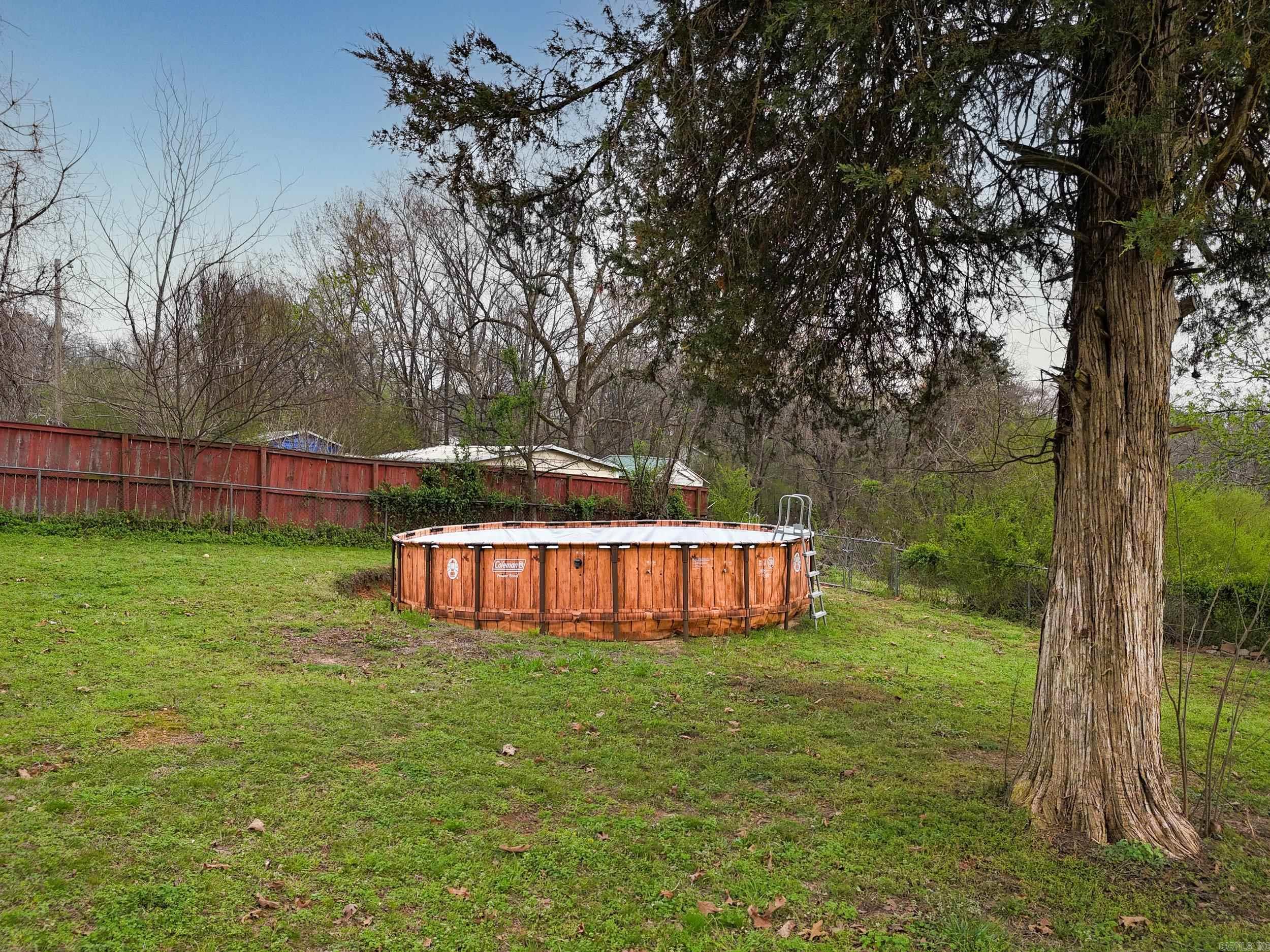 1813 Ford Dr.  Clarksville, AR