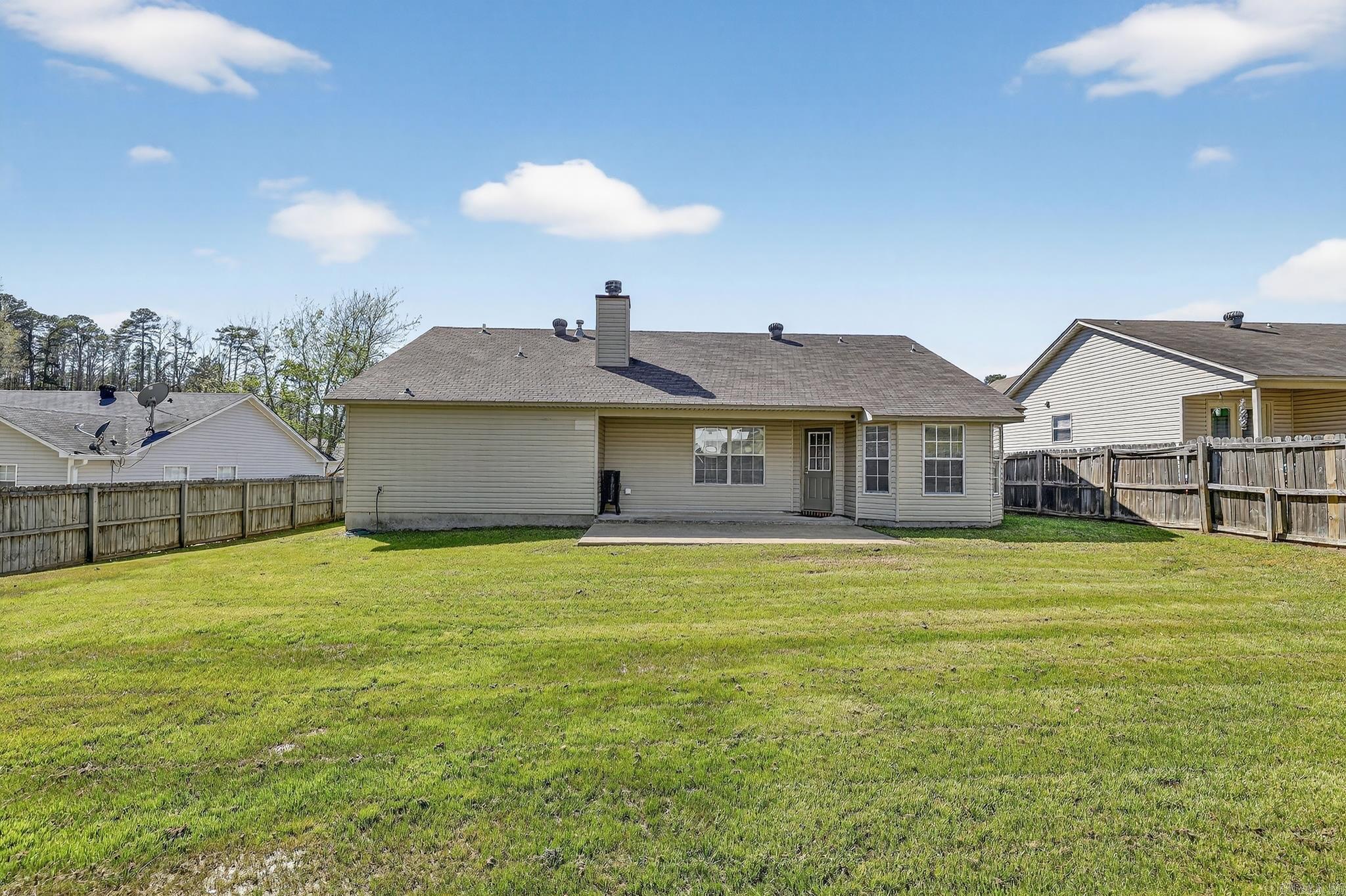 2002 Auburn Hills  Benton, AR