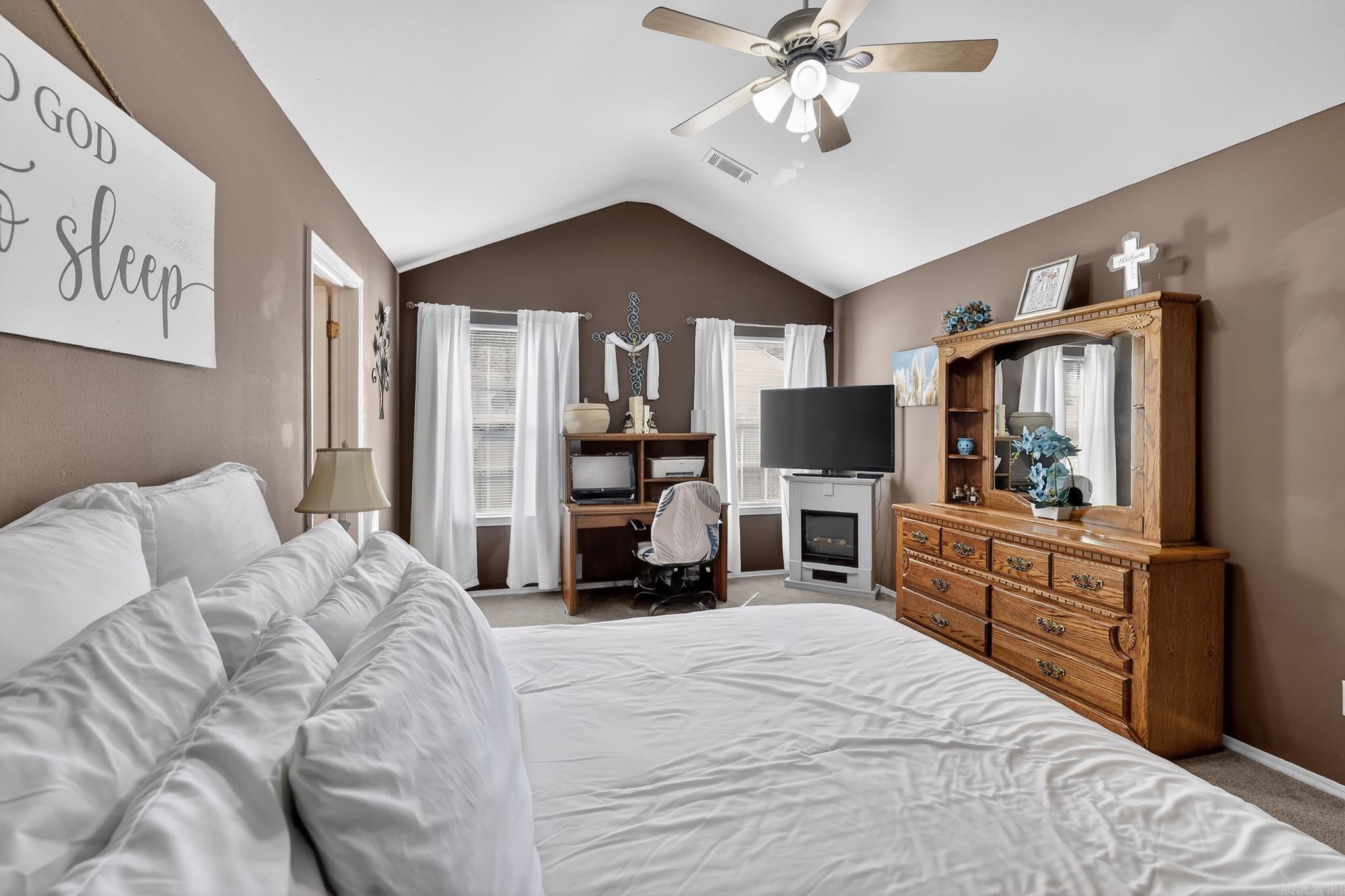 2002 Auburn Hills  Benton, AR