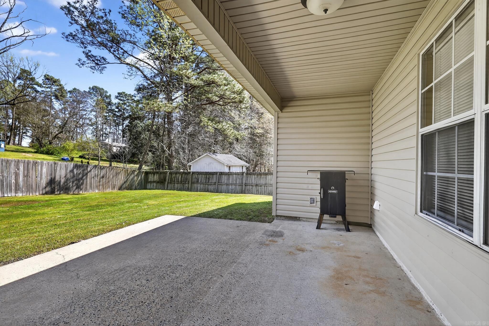 2002 Auburn Hills  Benton, AR