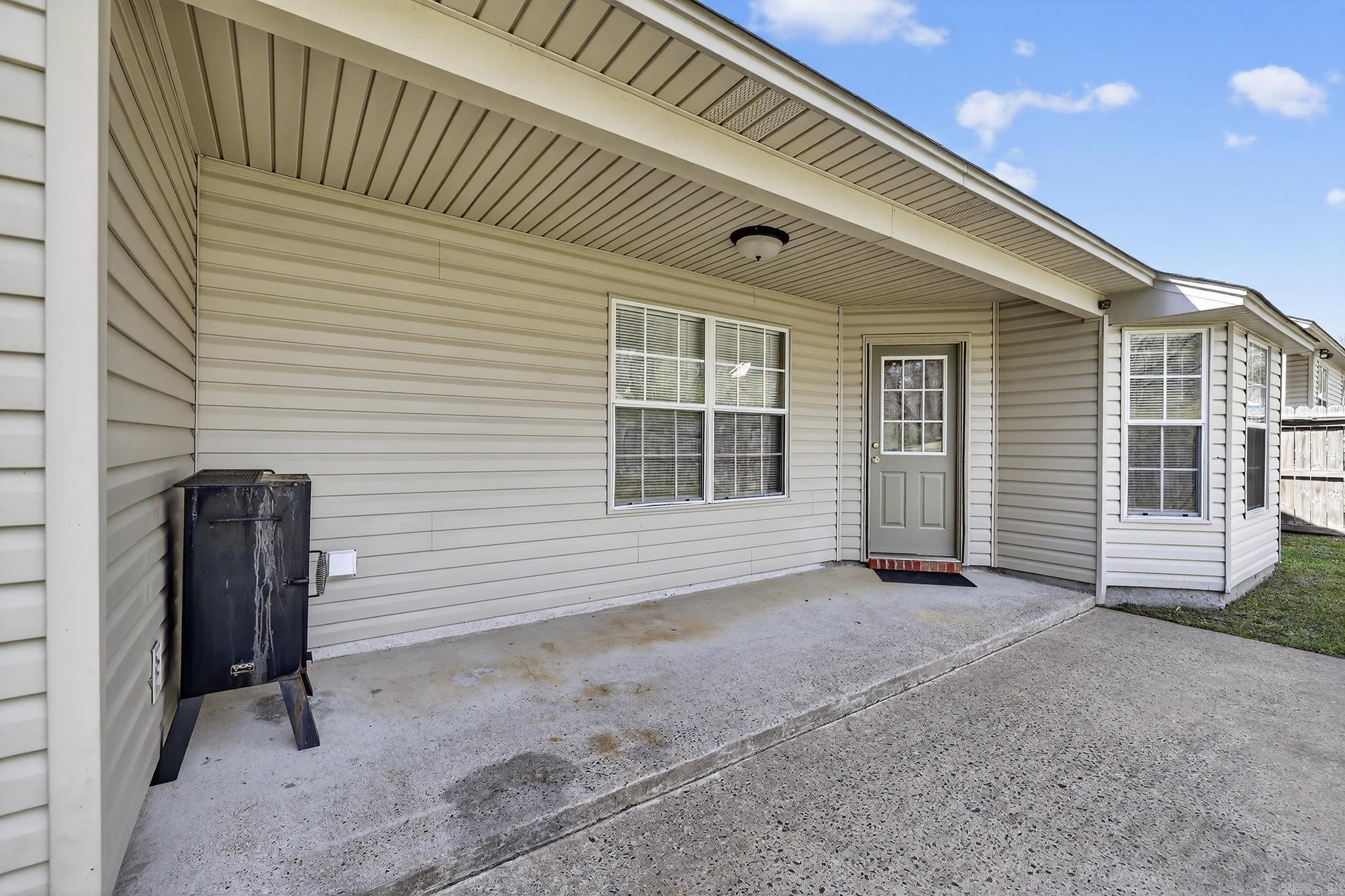 2002 Auburn Hills  Benton, AR