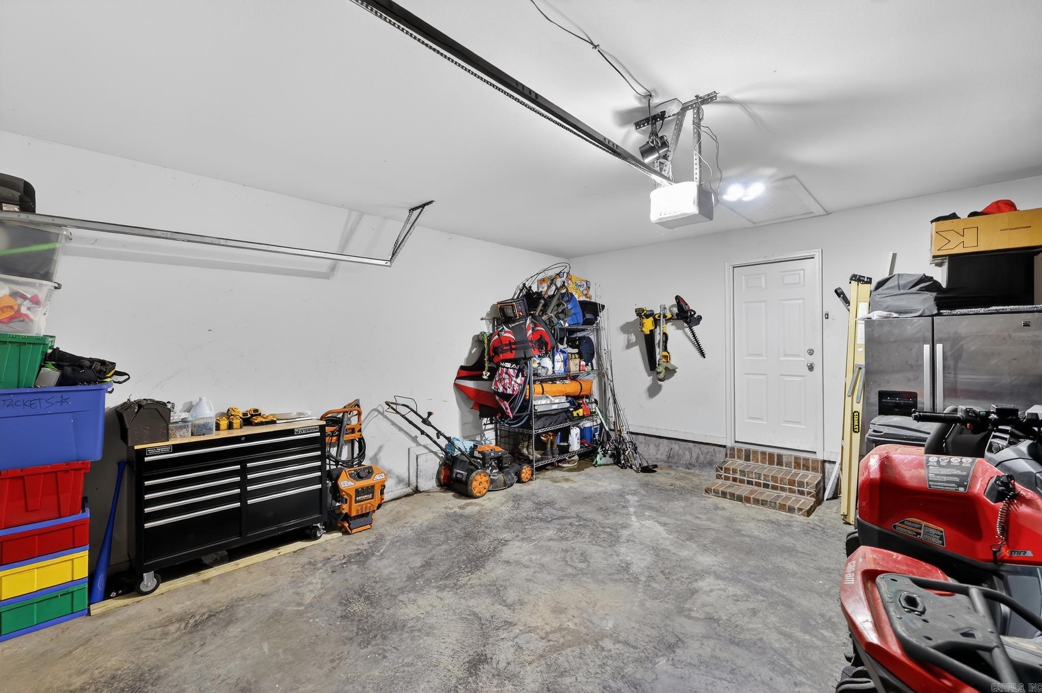 2002 Auburn Hills  Benton, AR