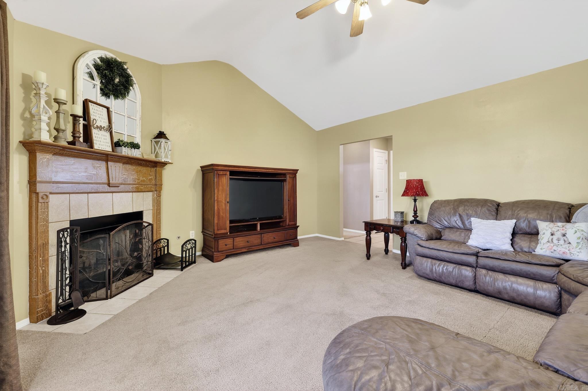 2002 Auburn Hills  Benton, AR