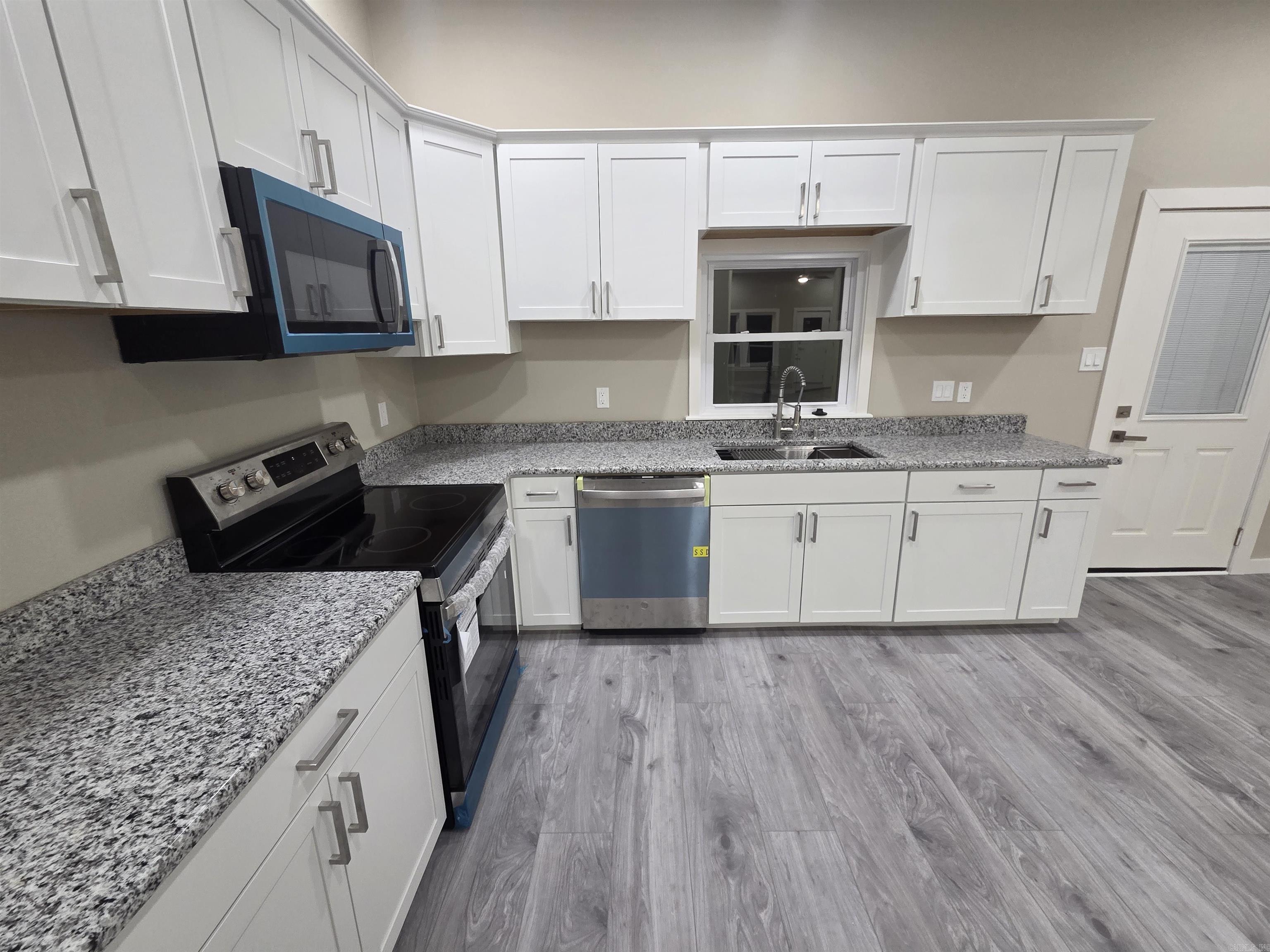 2411 S Schiller  Little Rock, AR