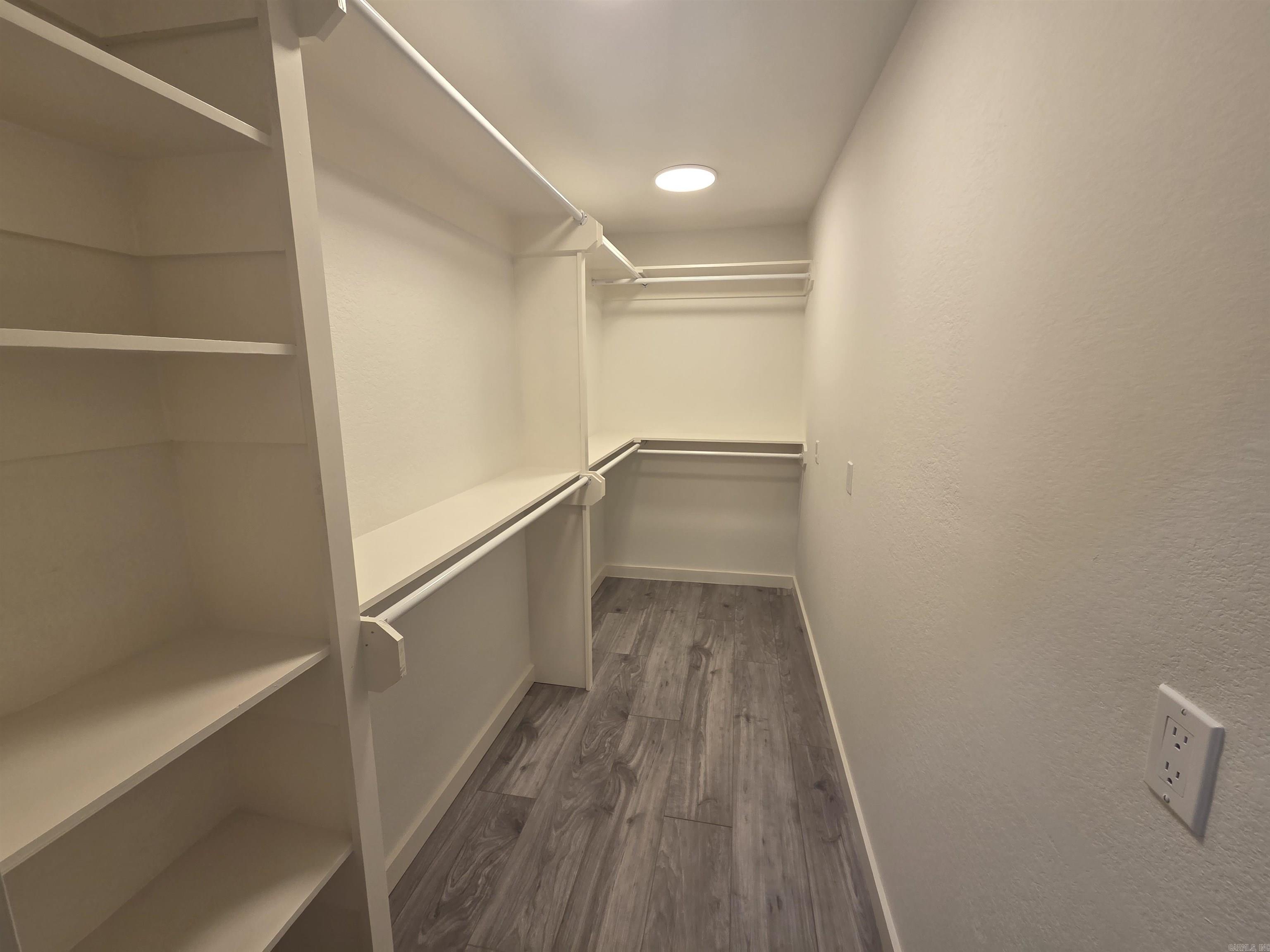 2411 S Schiller  Little Rock, AR