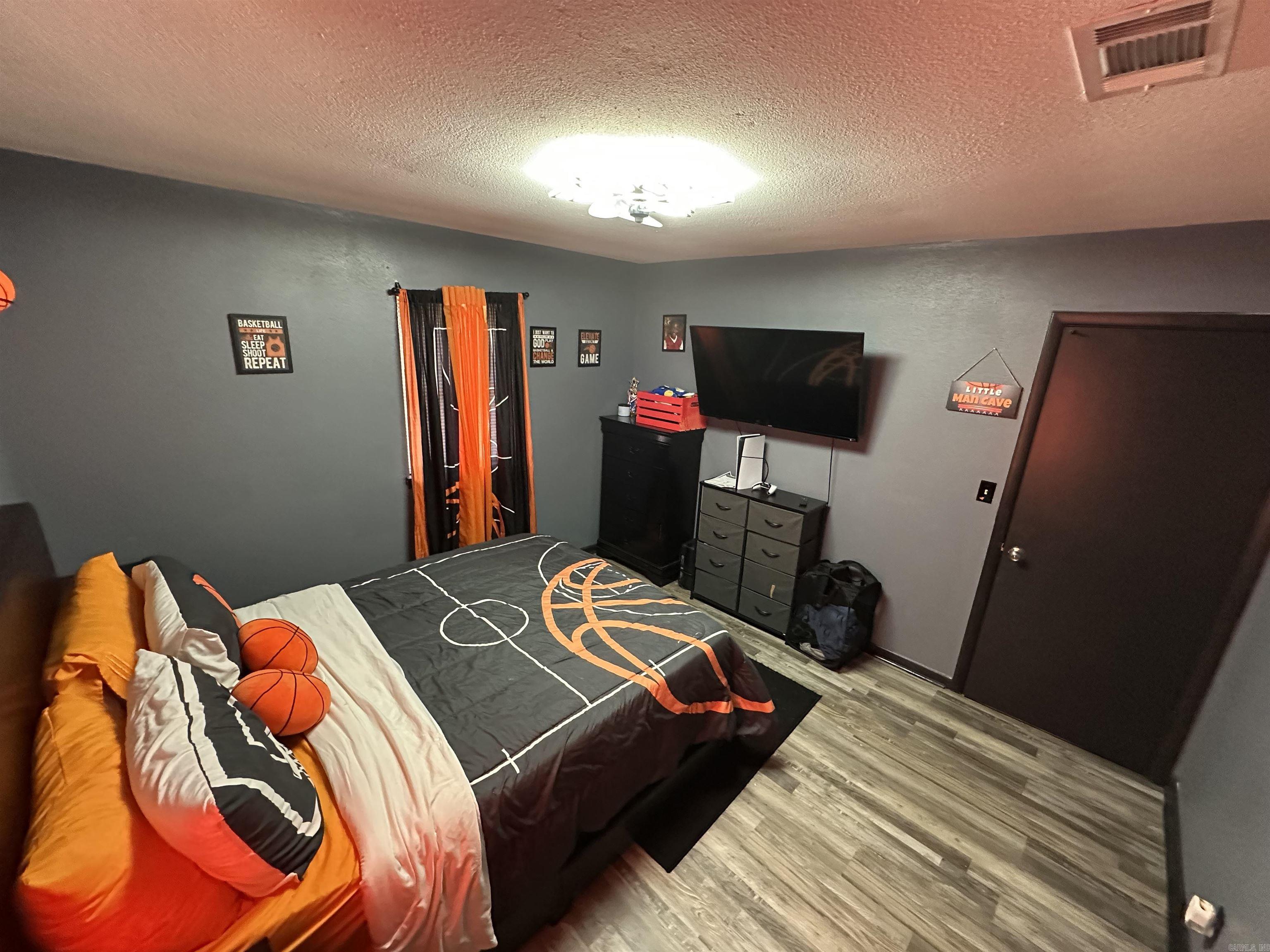 2707 Colonial  Pine Bluff, AR