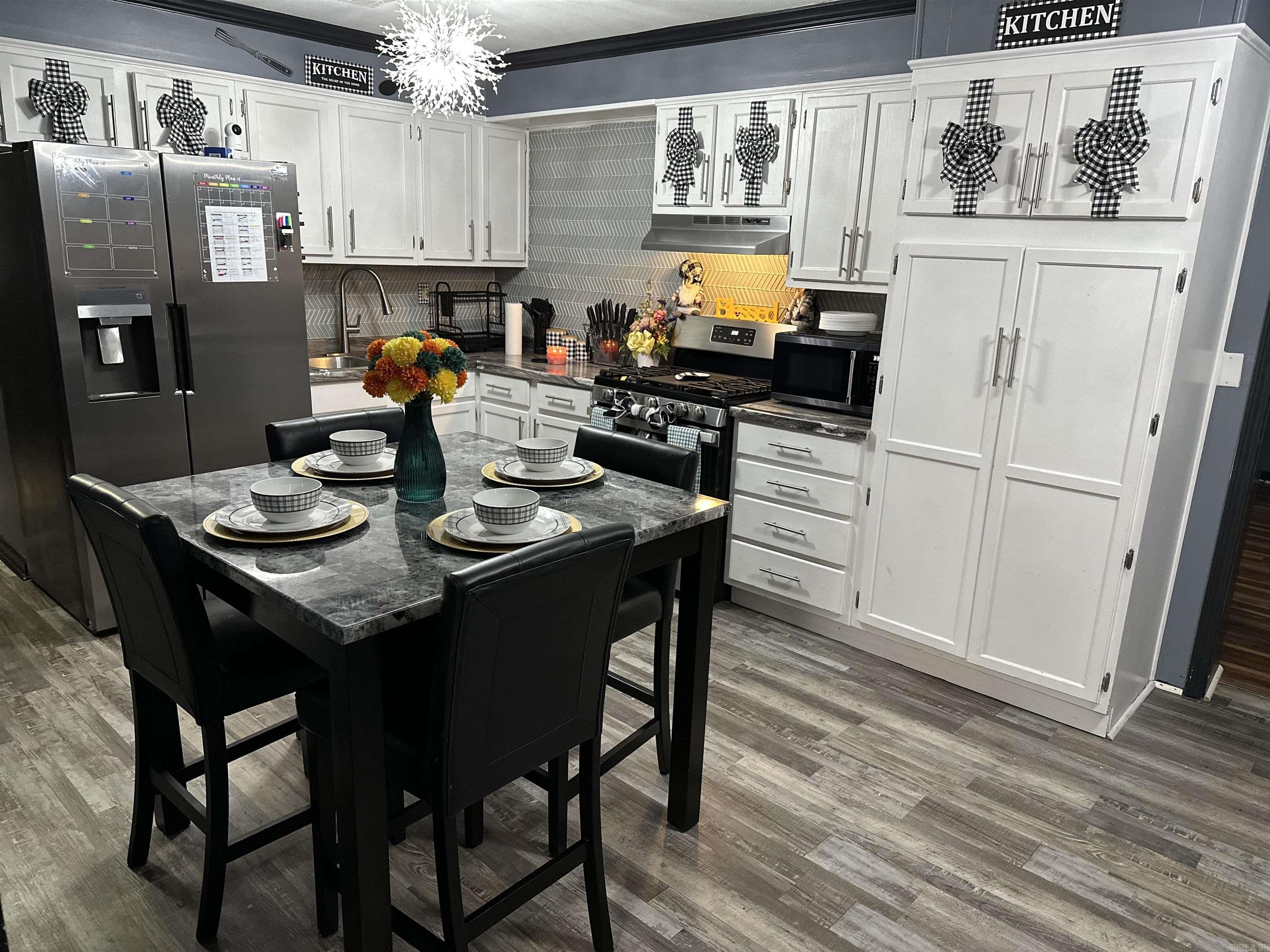 2707 Colonial  Pine Bluff, AR