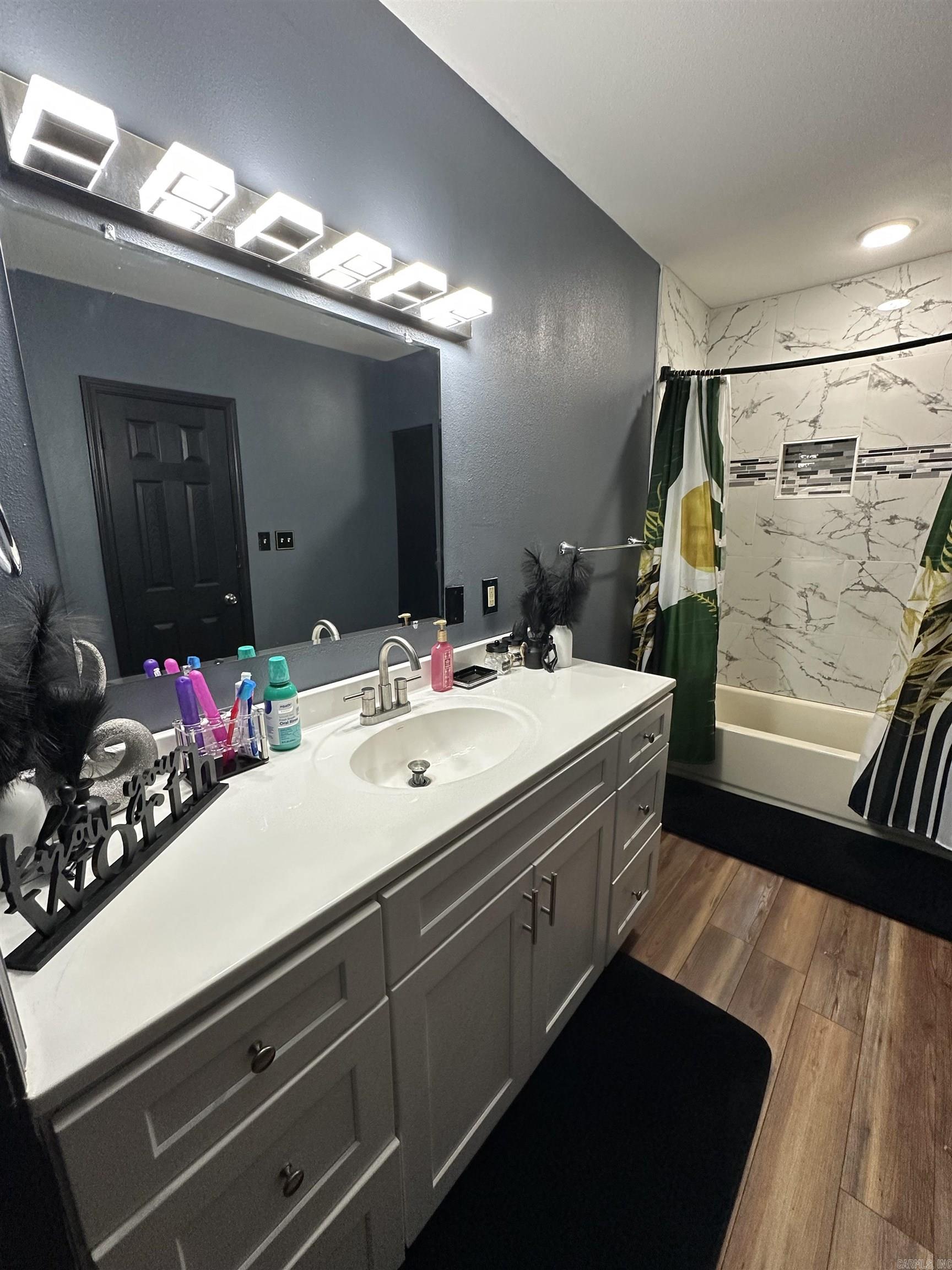 2707 Colonial  Pine Bluff, AR