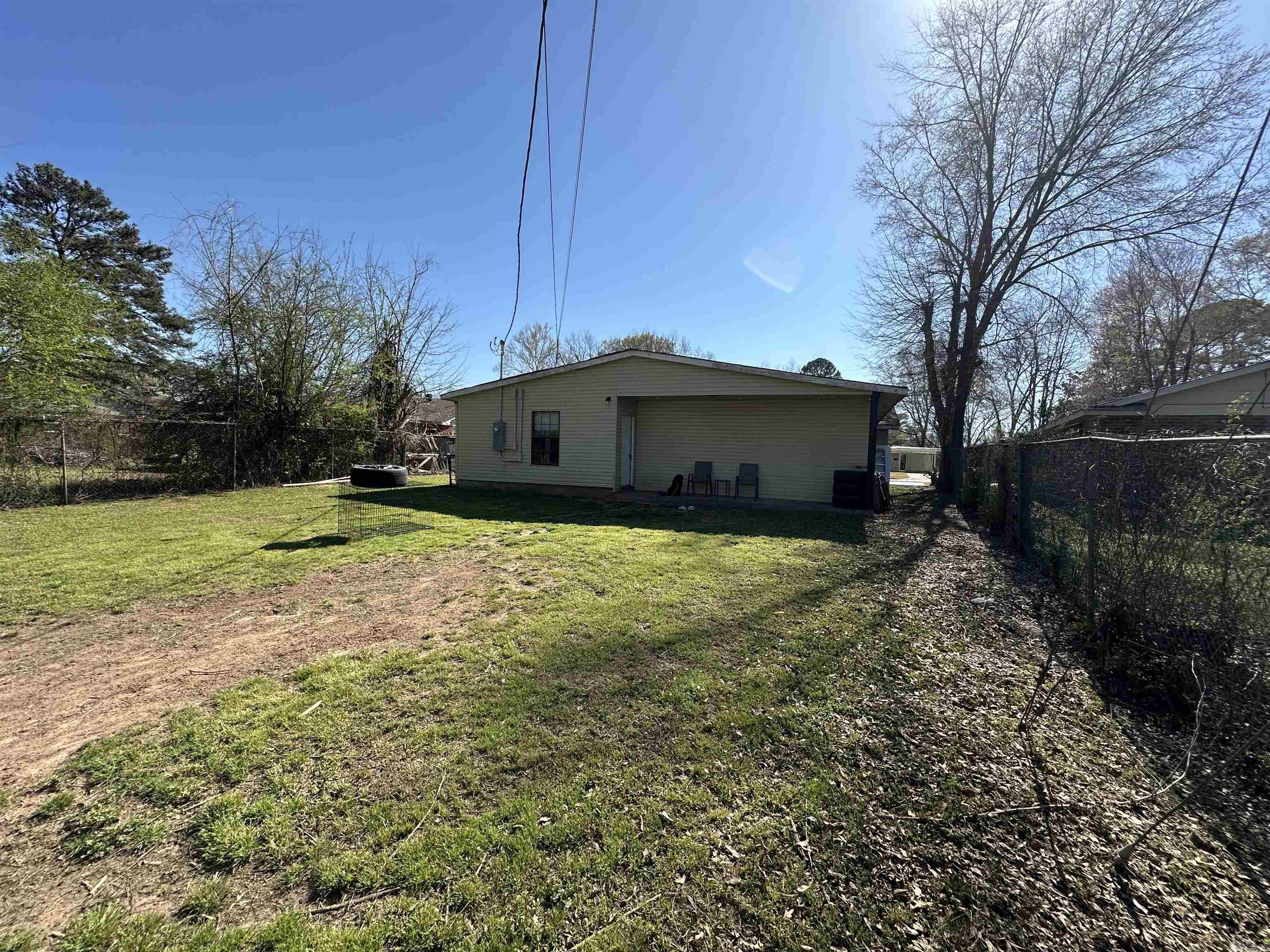 2707 Colonial  Pine Bluff, AR