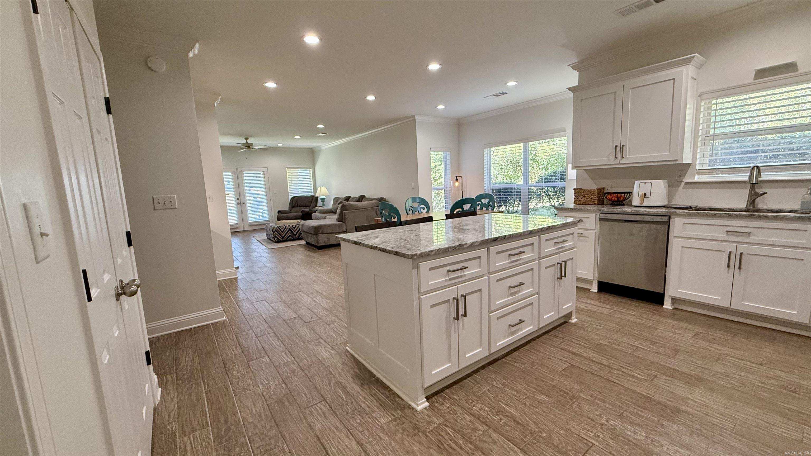 402 Halteria  Hot Springs, AR