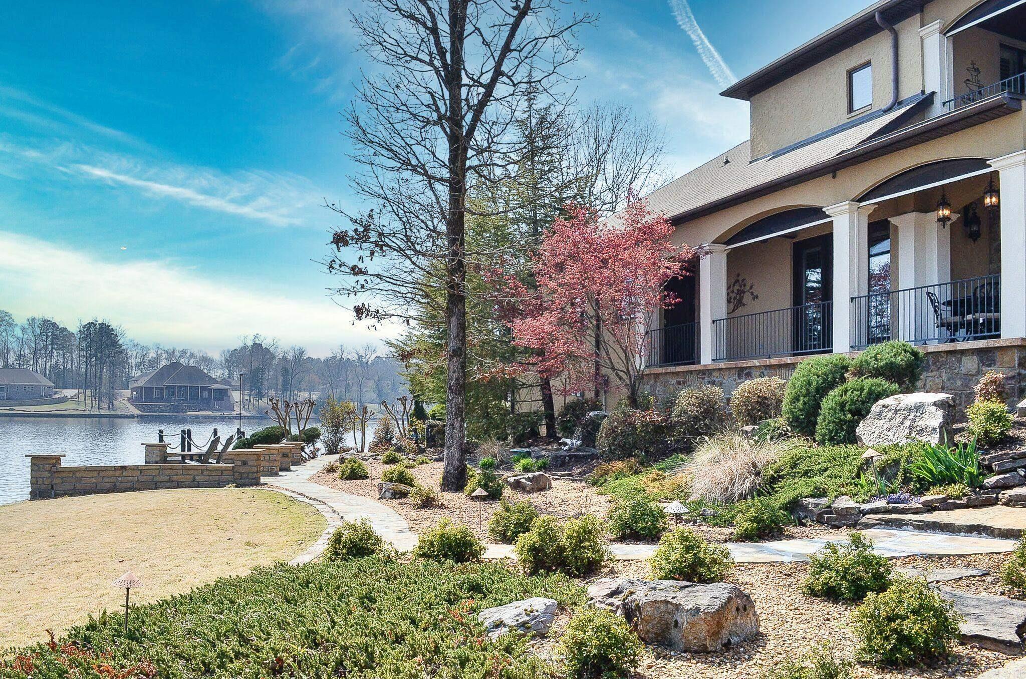 27 Docente  Hot Springs Village, AR