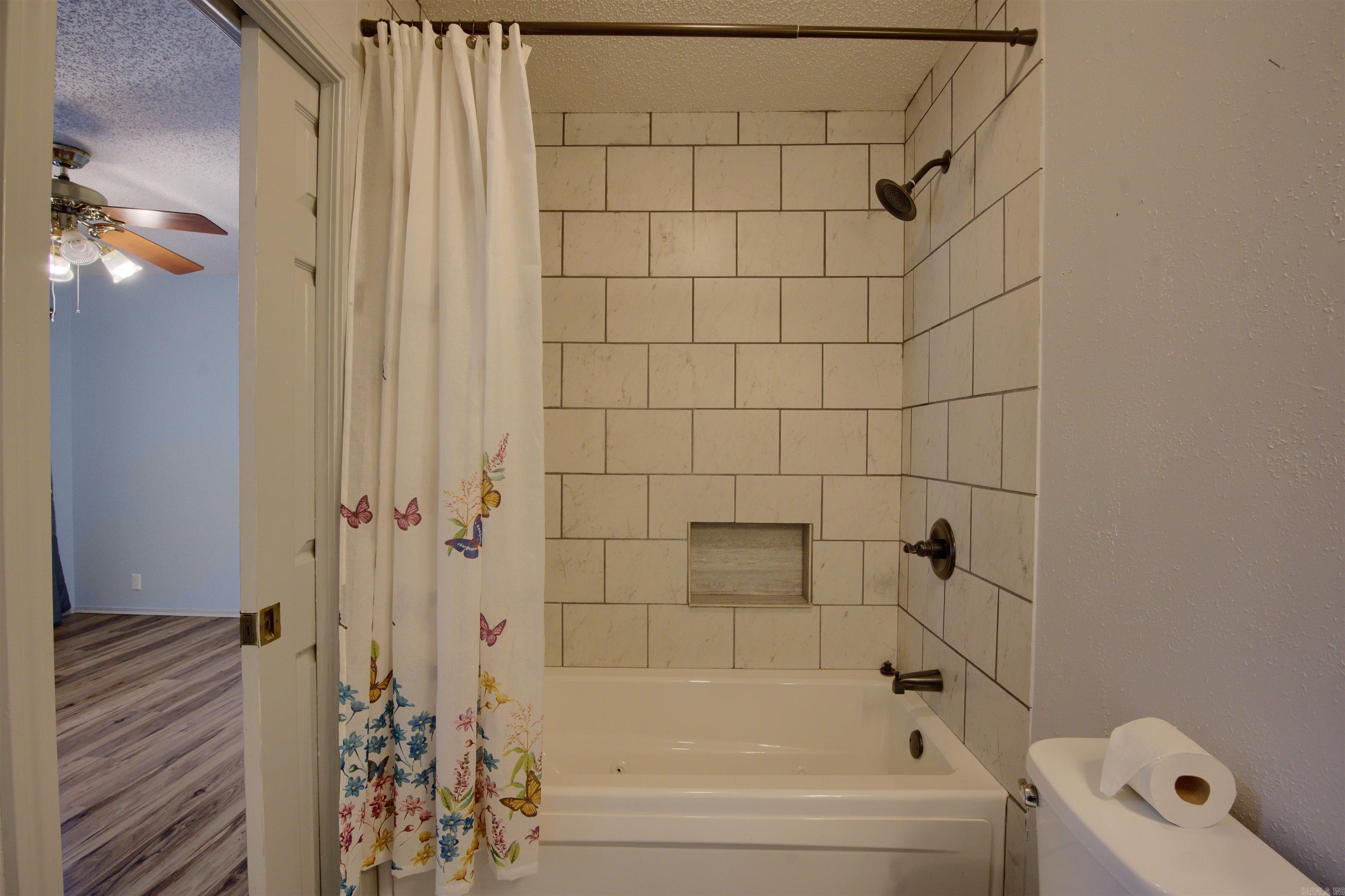 27 Murcia Way  Hot Springs Village, AR