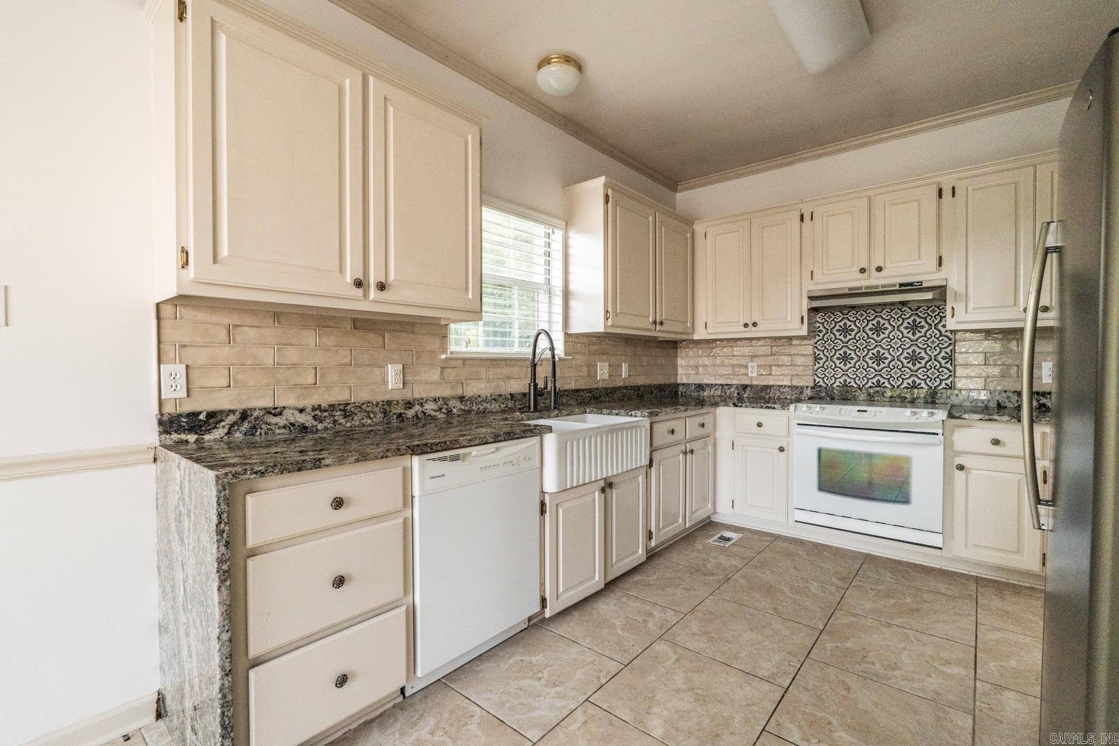 1323 Gleneagles  Little Rock, AR