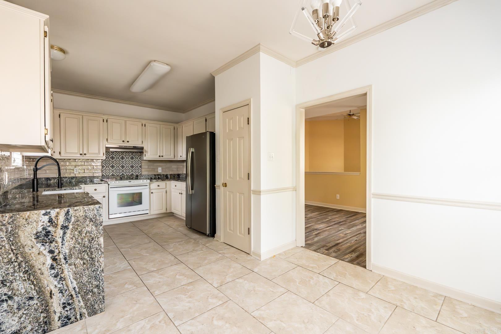 1323 Gleneagles  Little Rock, AR