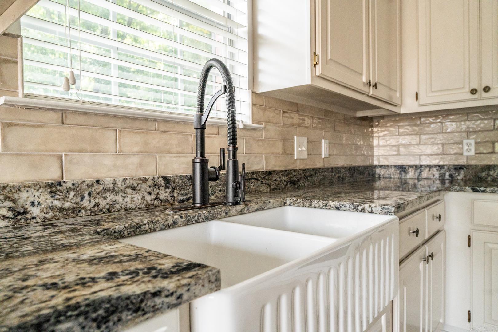 1323 Gleneagles  Little Rock, AR