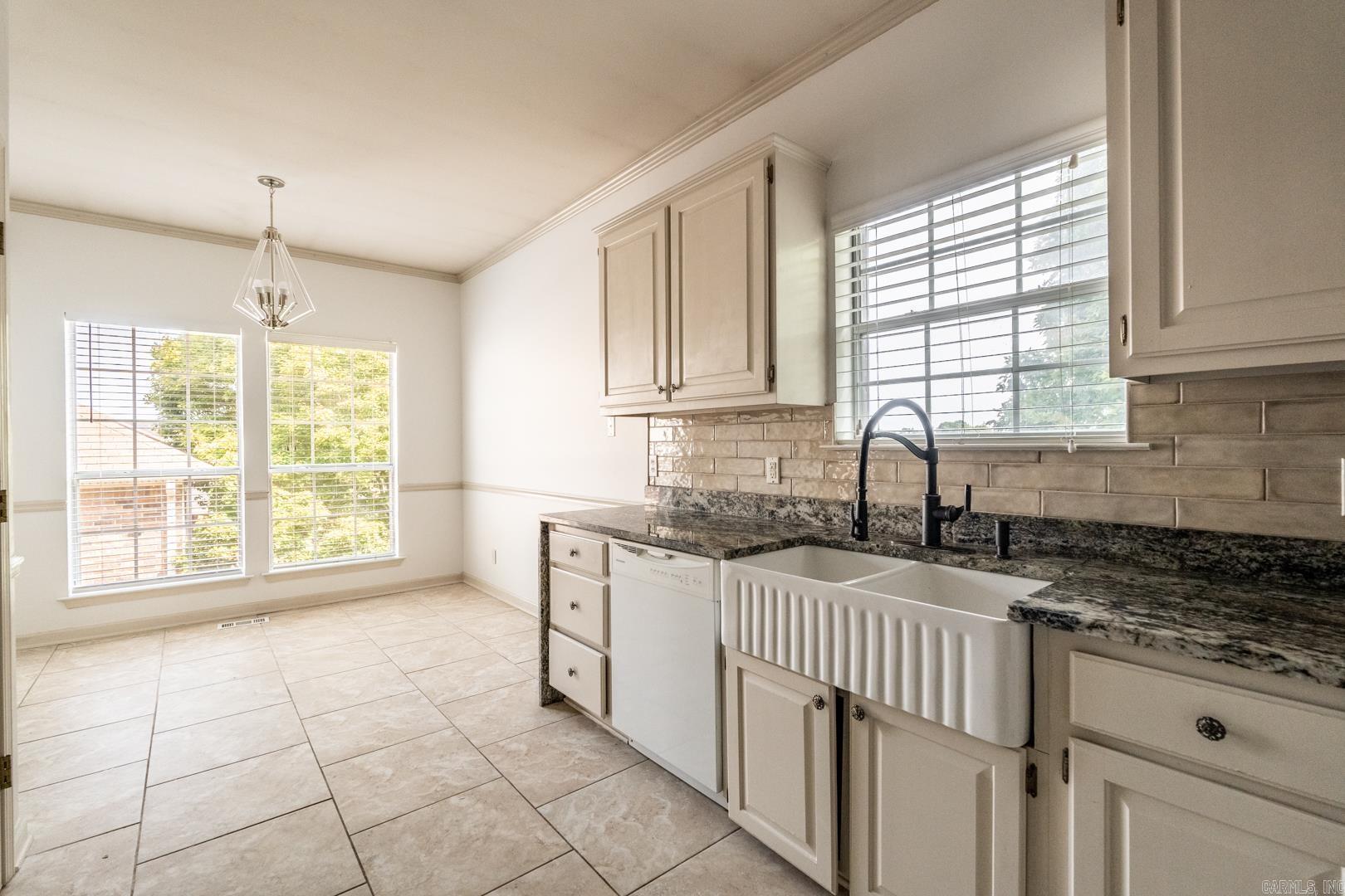 1323 Gleneagles  Little Rock, AR